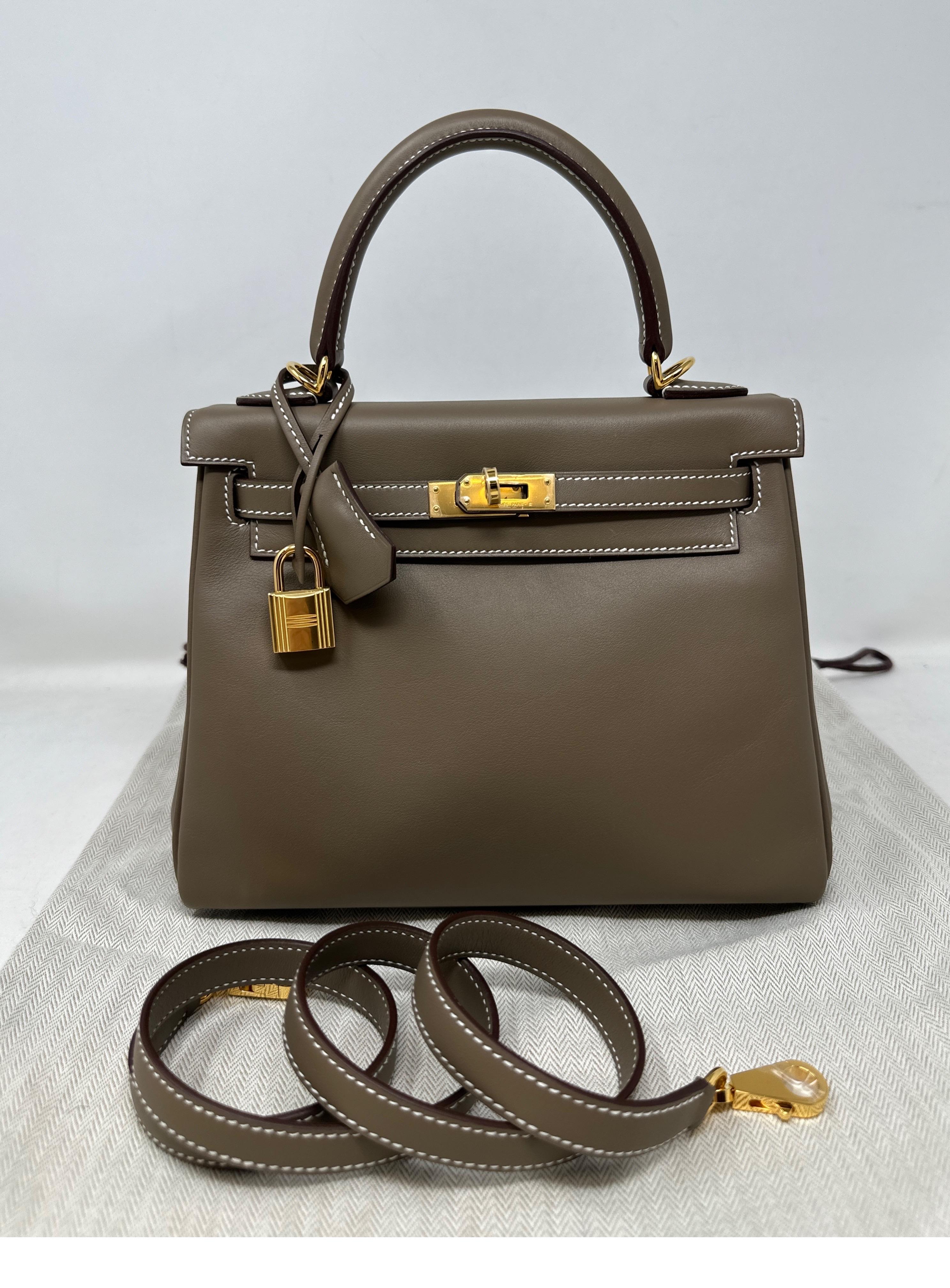 Hermes Kelly 25 Swift Etoupe Bag  For Sale 9