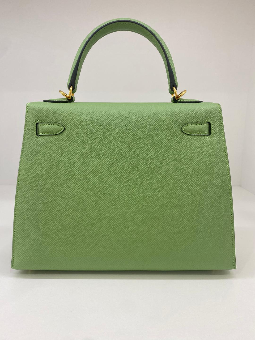 Hermes Kelly 25 Vert Criquet GHW  In Excellent Condition For Sale In Double Bay, AU