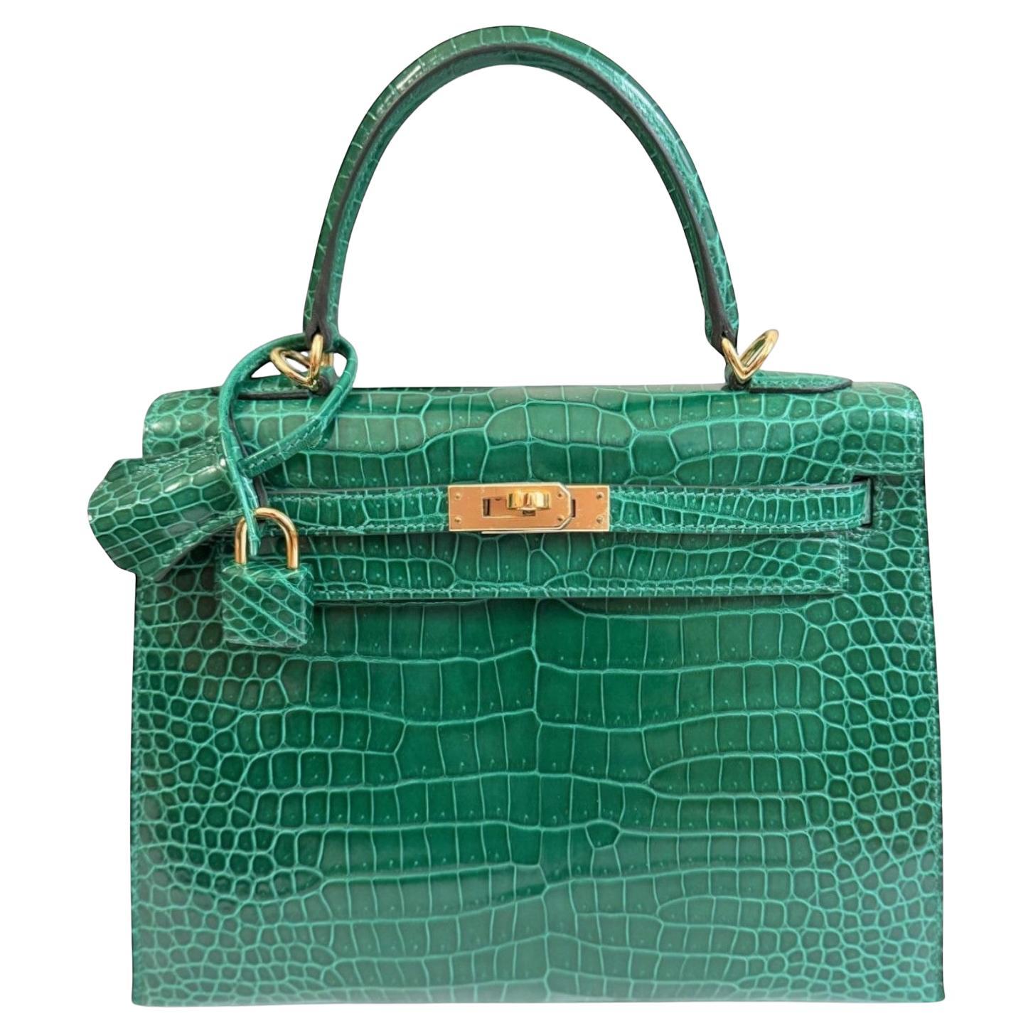 Hermes Kelly 25 Vert Emeraude Shiny Porosus Gold HW New Condition Complete Rec