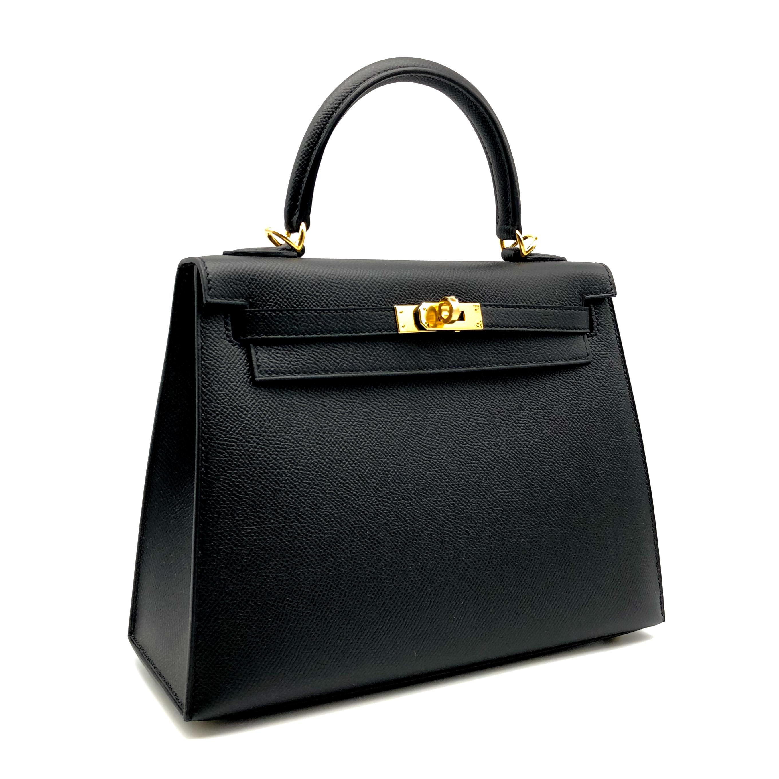 Brand: Hermès 
Style: Kelly Sellier
Size: 25cm
Color: Black
Leather: Epsom
Hardware: Gold
Stamp: 2020 Y

Condition: Pristine, never carried: The item has never been carried and is in pristine condition complete with all accessories.

Accompanied by: