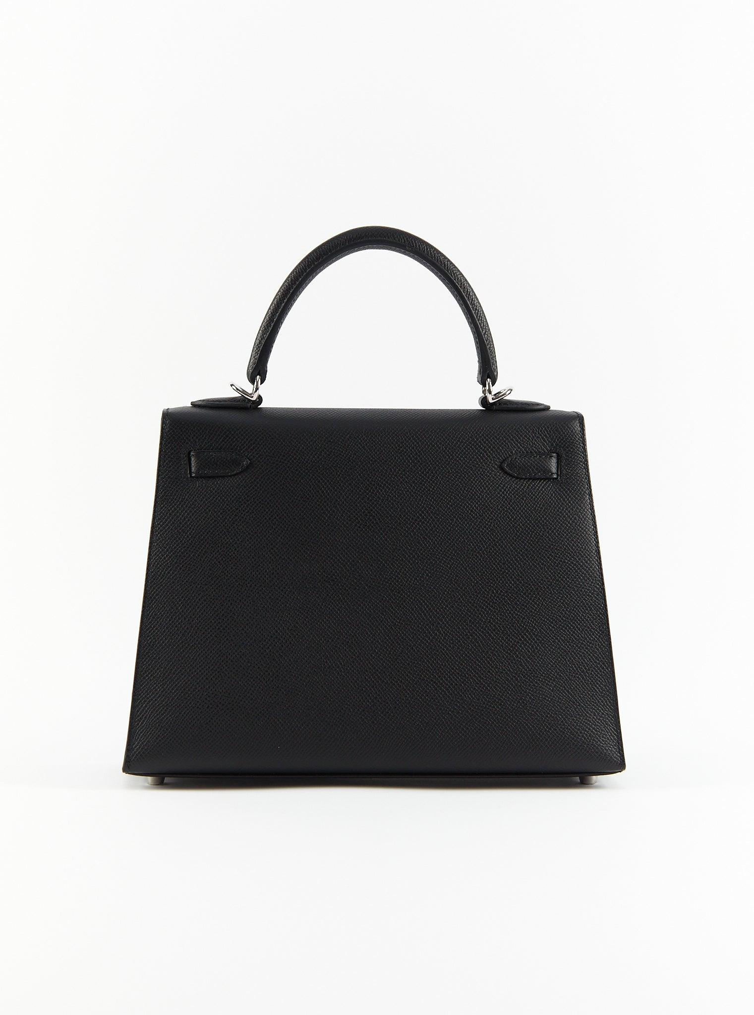 Women's or Men's HERMÈS KELLY 25CM BLACK Epsom Leather with Palladium Hardware For Sale