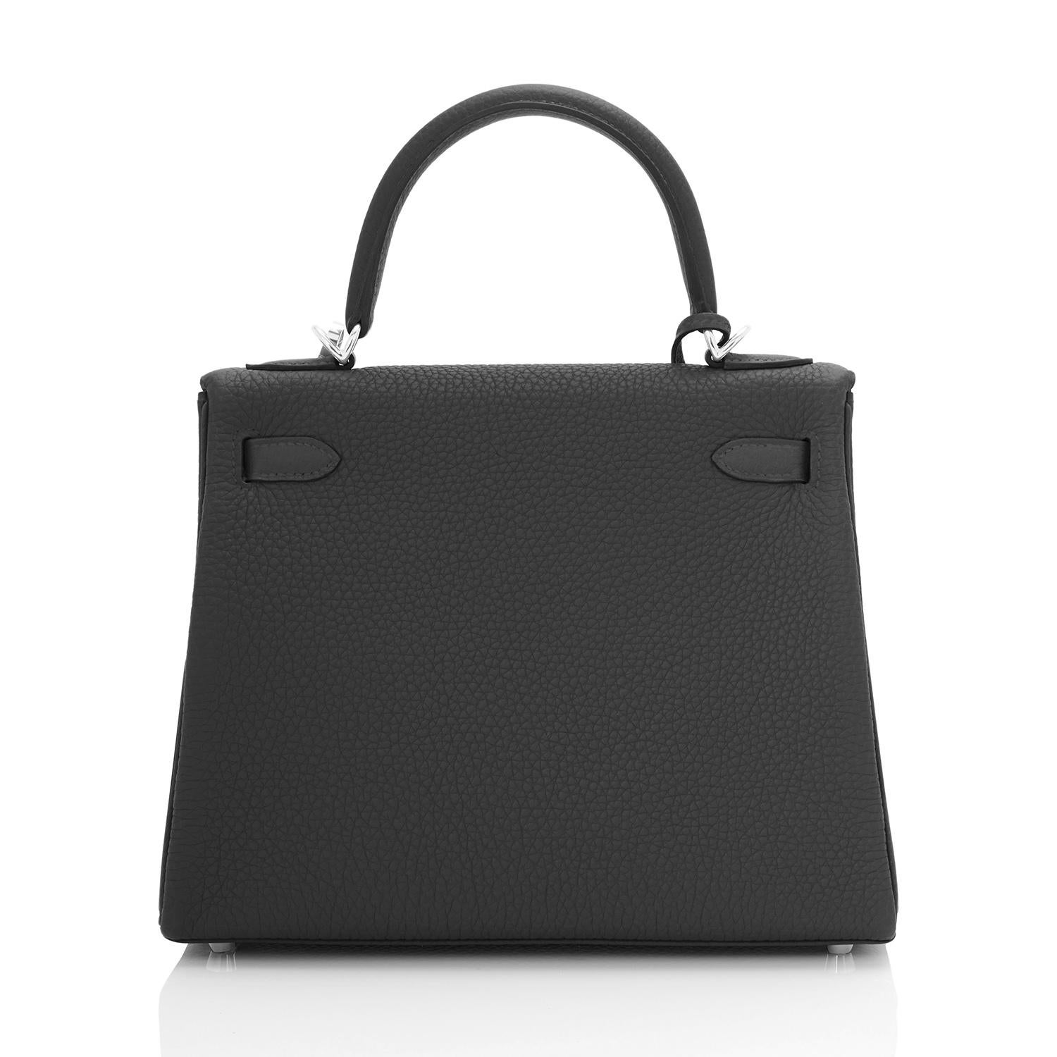 Hermes Kelly 25cm Black Togo Palladium Shoulder Bag U Stamp, 2022 In New Condition For Sale In New York, NY