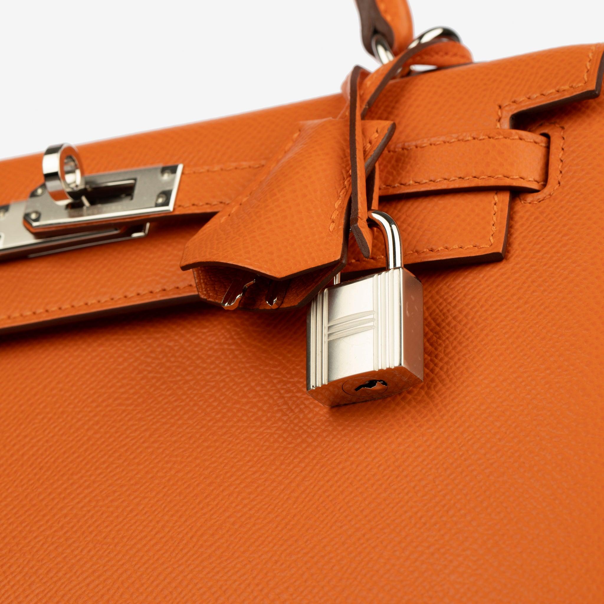 Hermes Kelly 25cm Sellier Orange Epsom Leather Palladium Hardware en vente 9