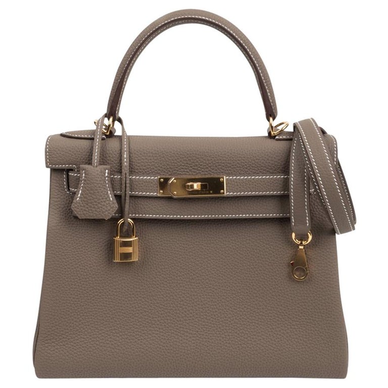 Hermes Kelly Handbag Brown Ostrich with Gold Hardware 25 For Sale at 1stDibs