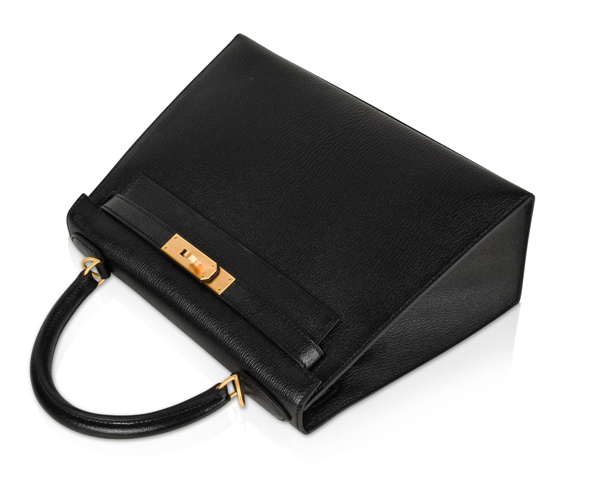 Women's Hermes Kelly 28 Bag HSS Sellier Black/Vermillion Interior Chevre Brushed Gold 