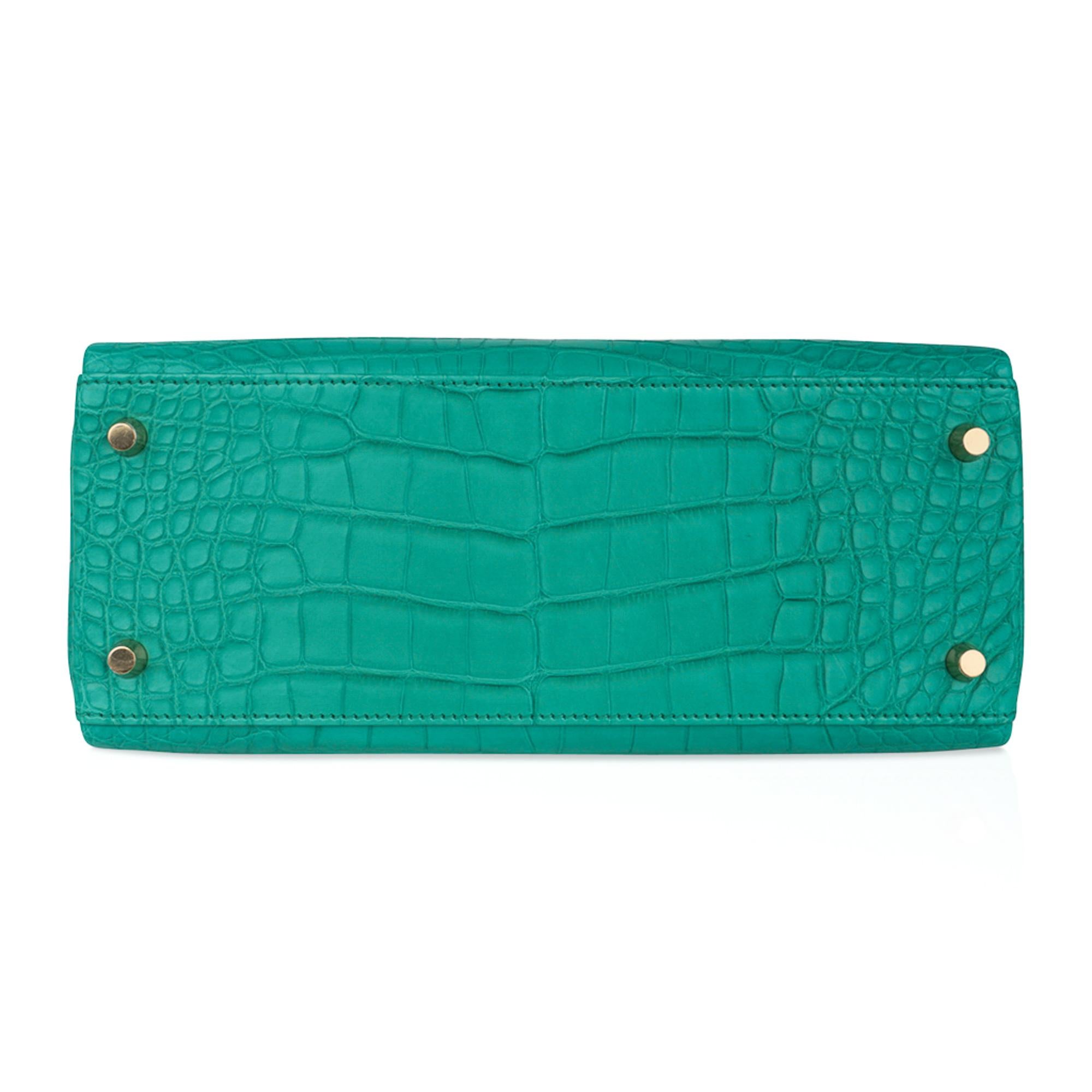 Hermes Kelly 28 Bag Vert Jade Matte Alligator Gold Hardware 4