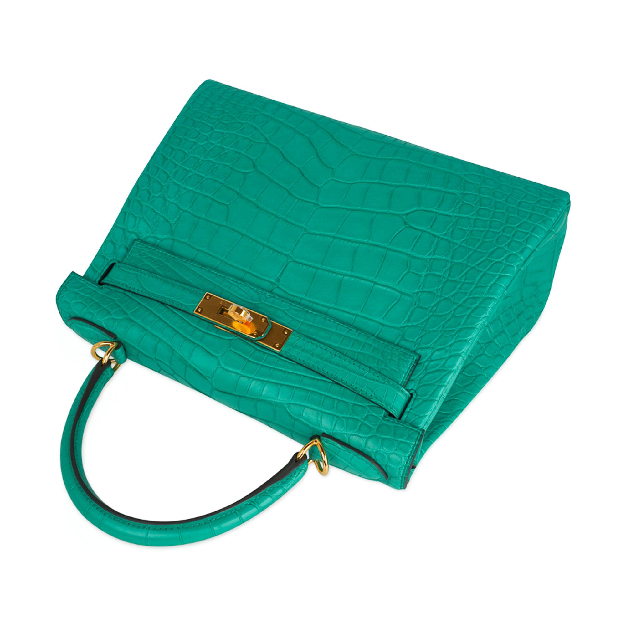 Hermes Kelly 28 Bag Vert Jade Matte Alligator Gold Hardware In New Condition In Miami, FL