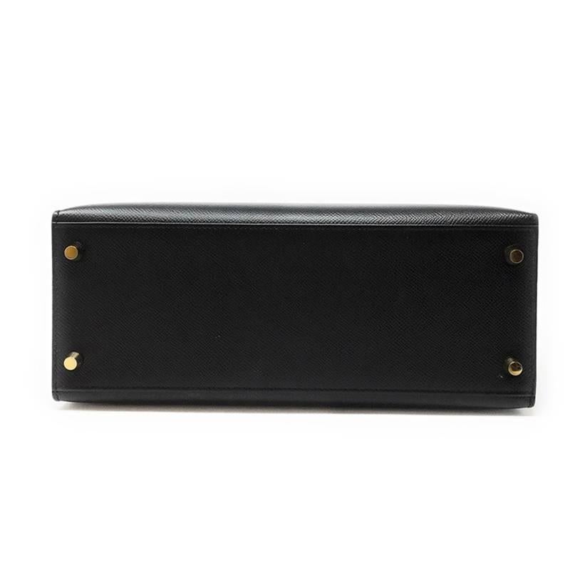 Hermes Kelly 28 Black Epsom Leather with Gold Hardware For Sale at ...