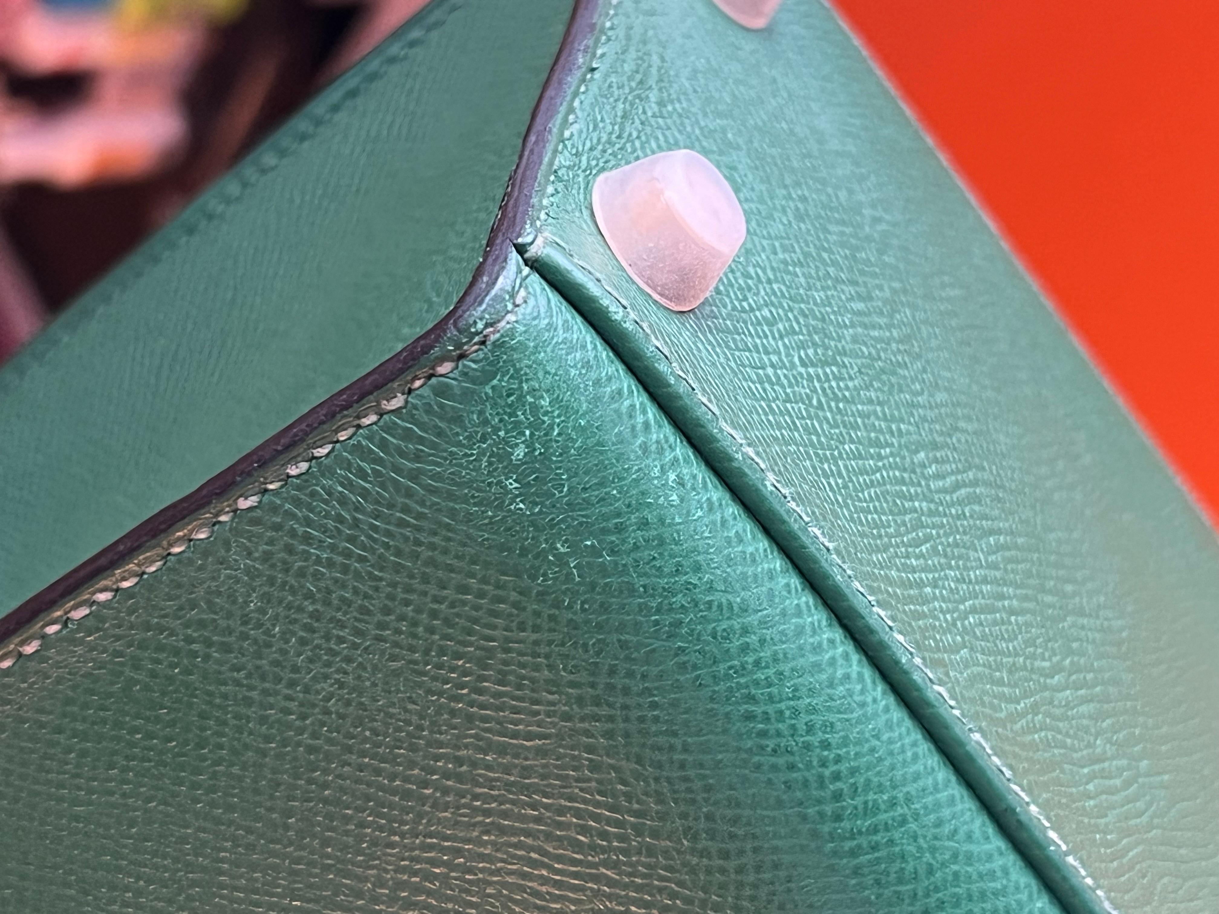 Hermes Kelly 28 Cactus Sellier Bag with GHW in Courchevel leather For Sale 15