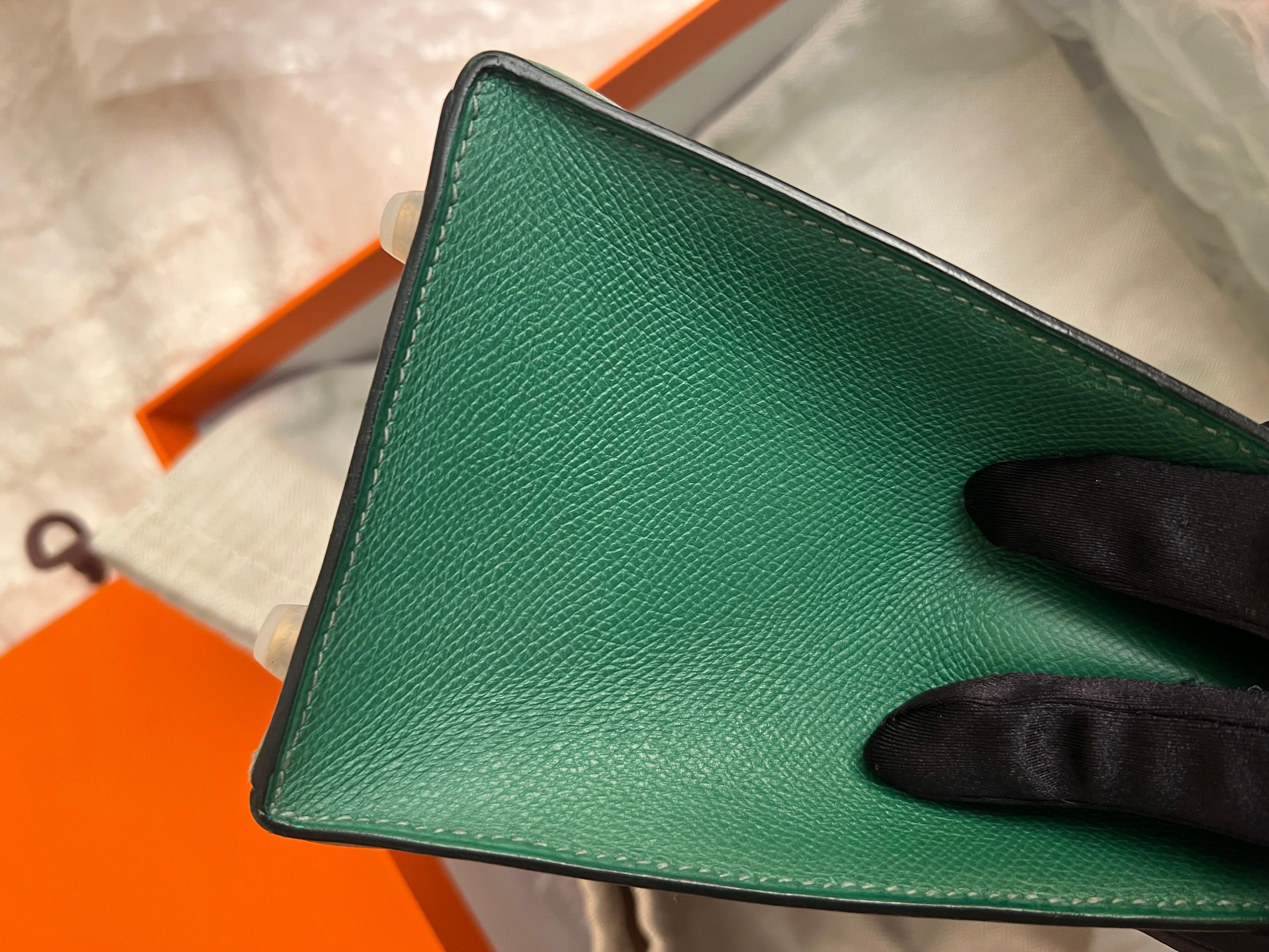Hermes Kelly 28 Cactus Sellier Bag with GHW in Courchevel leather For Sale 10