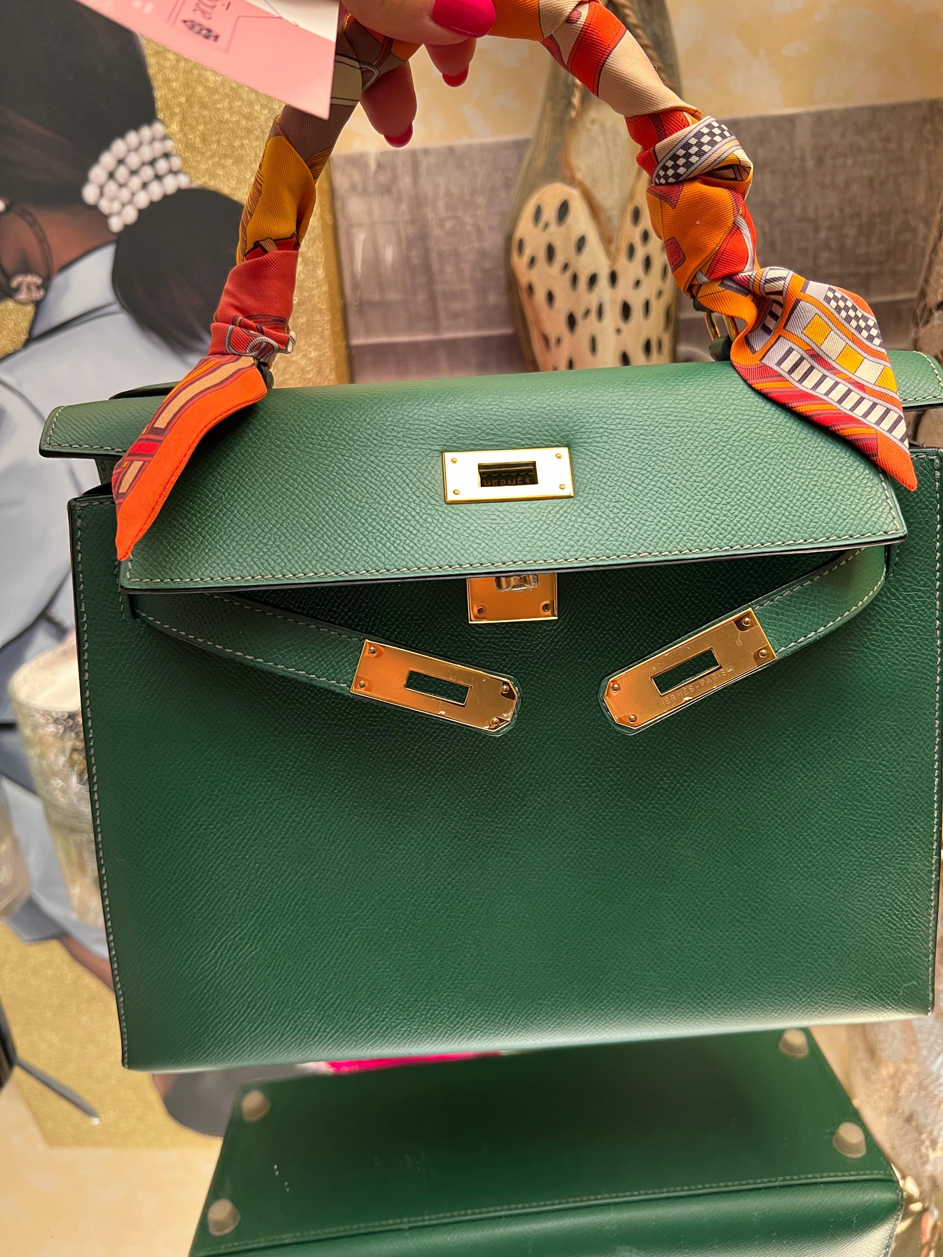 Hermes Kelly 28 Cactus Sellier Bag with GHW in Epsom leather  For Sale 2