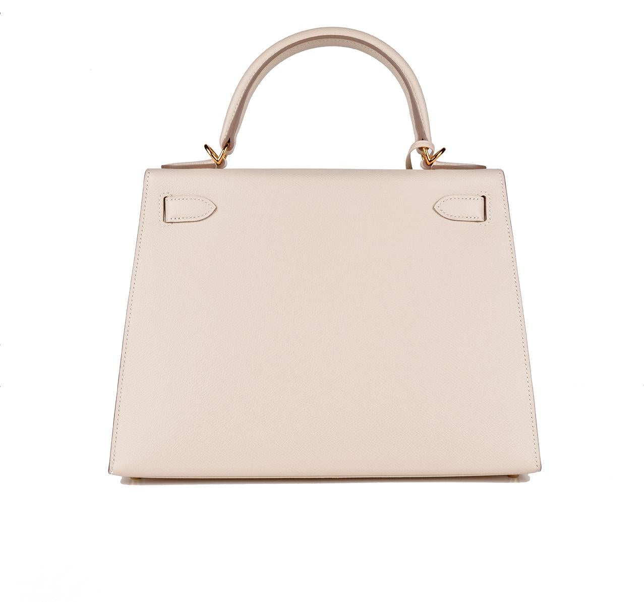 Hermes 28cm Kelly
Hermes Kelly 28cm

Neutral color  Craie, a creamy off white
Epsom sellier 
The combination of Craie and Gold is absolutely stunning

Gold Hardware

Perfect neutral color
Bag is in excellent condition
Slight scratches at the feet