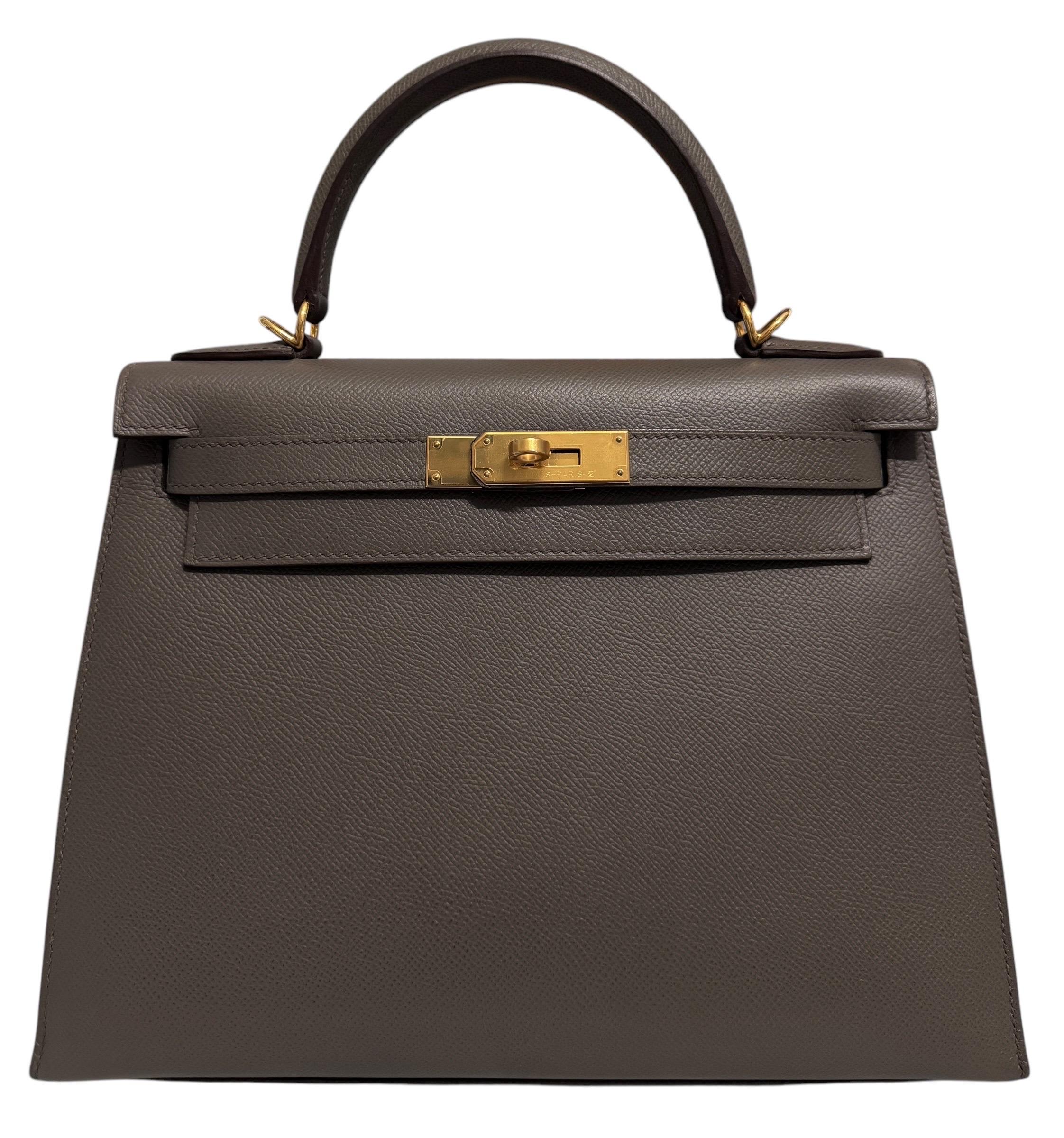 Hermes Kelly 28 Etain gold hardware In Excellent Condition In Miami, FL