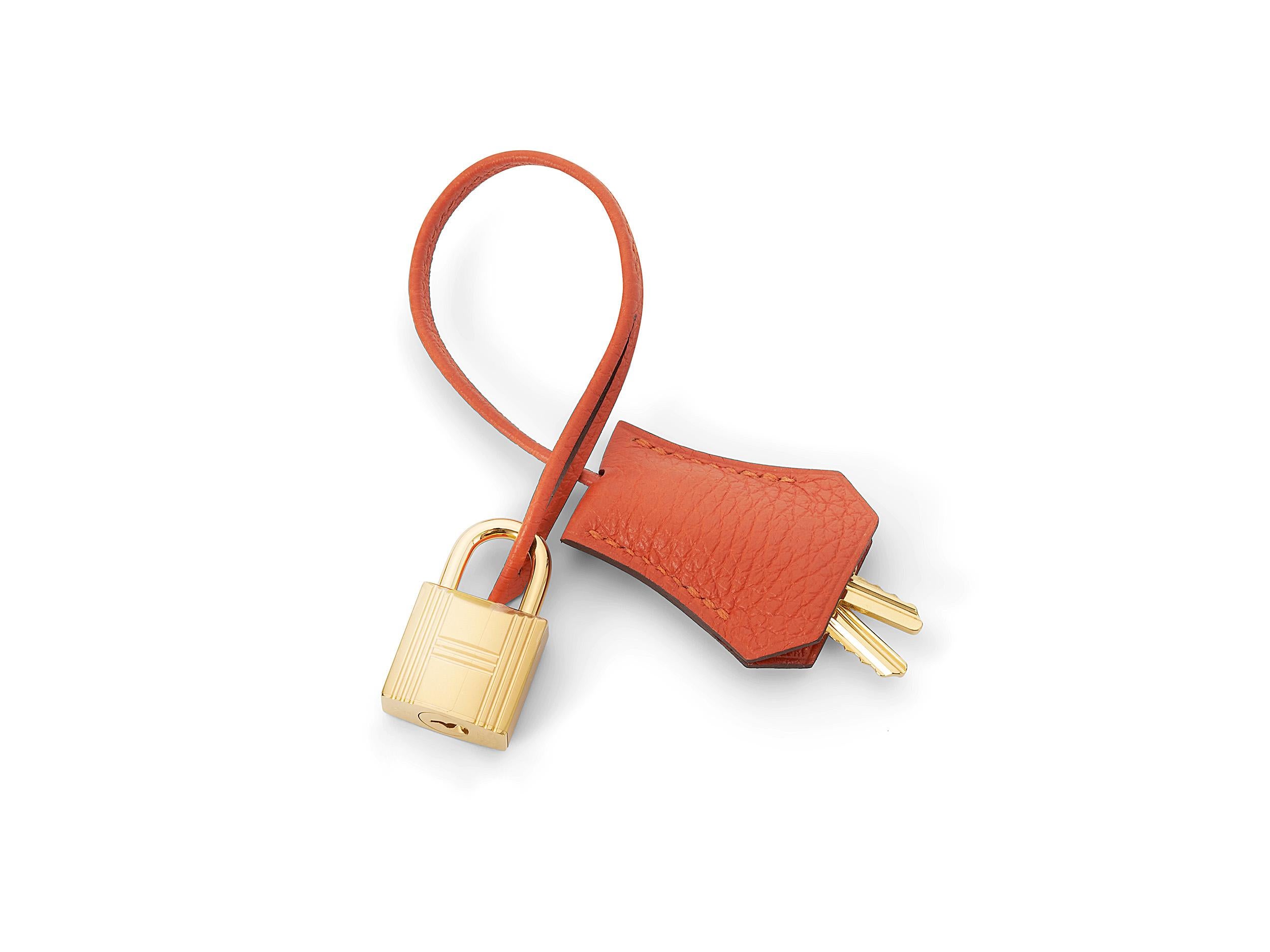 Hermès Kelly 28 Feu Taurillon Clemence Gold Hardware im Angebot 5