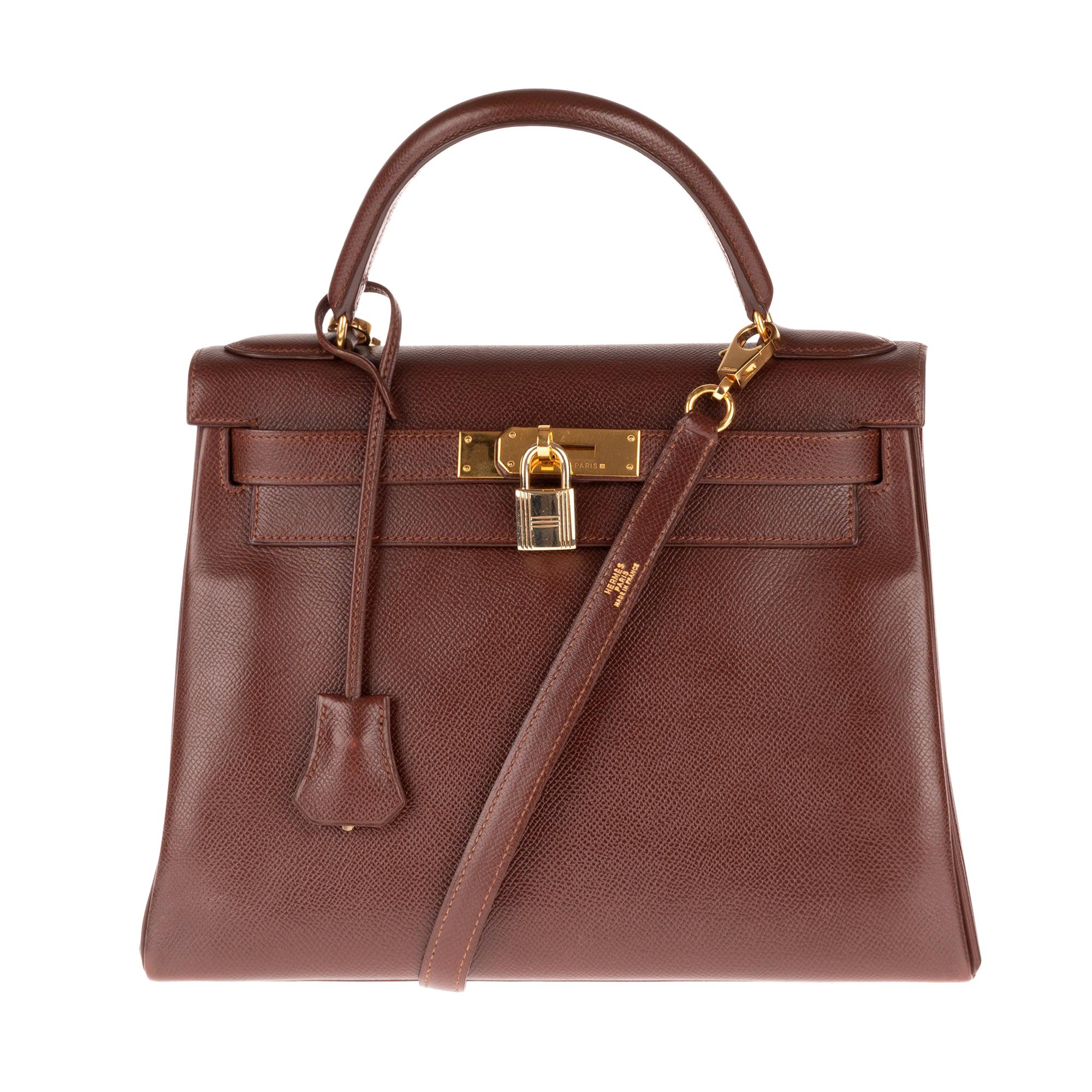 Hermès Kelly 28 Handtasche aus Courchevel Brown-Leder mit Riemen:: goldene Hardware!