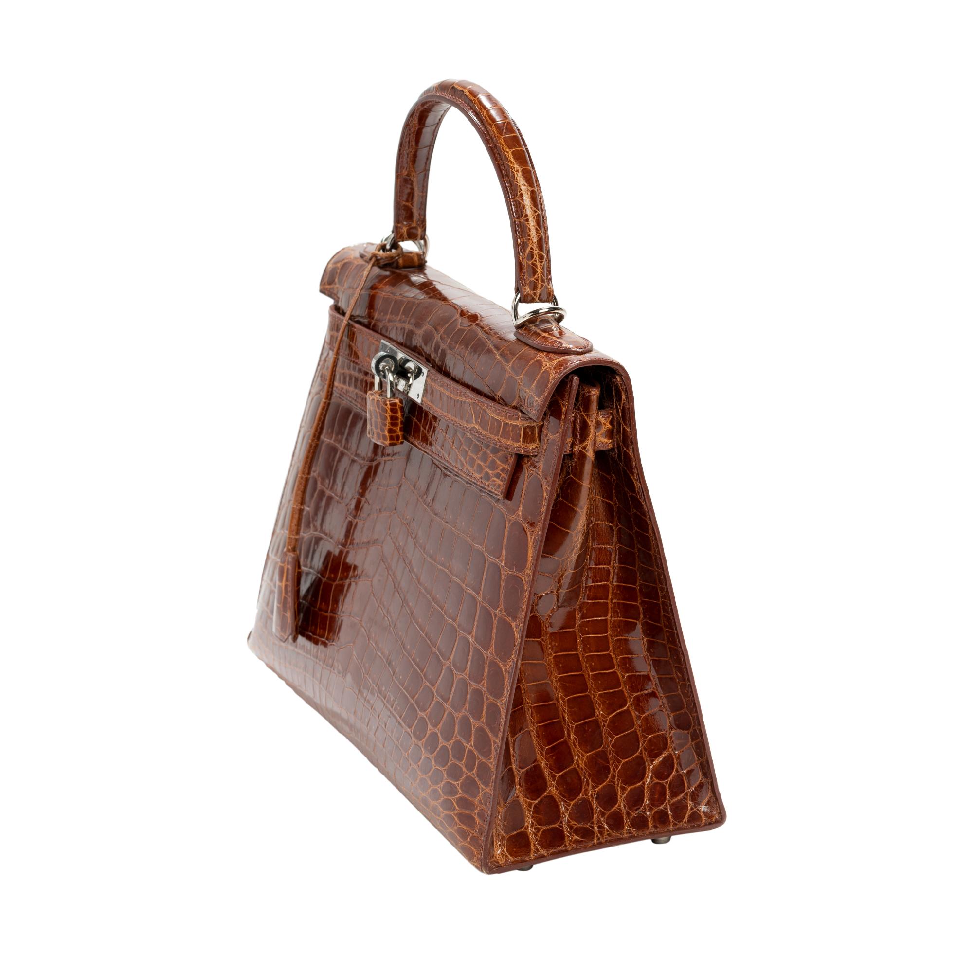 Hermès Kelly 28 handbag with strap in crocodile 