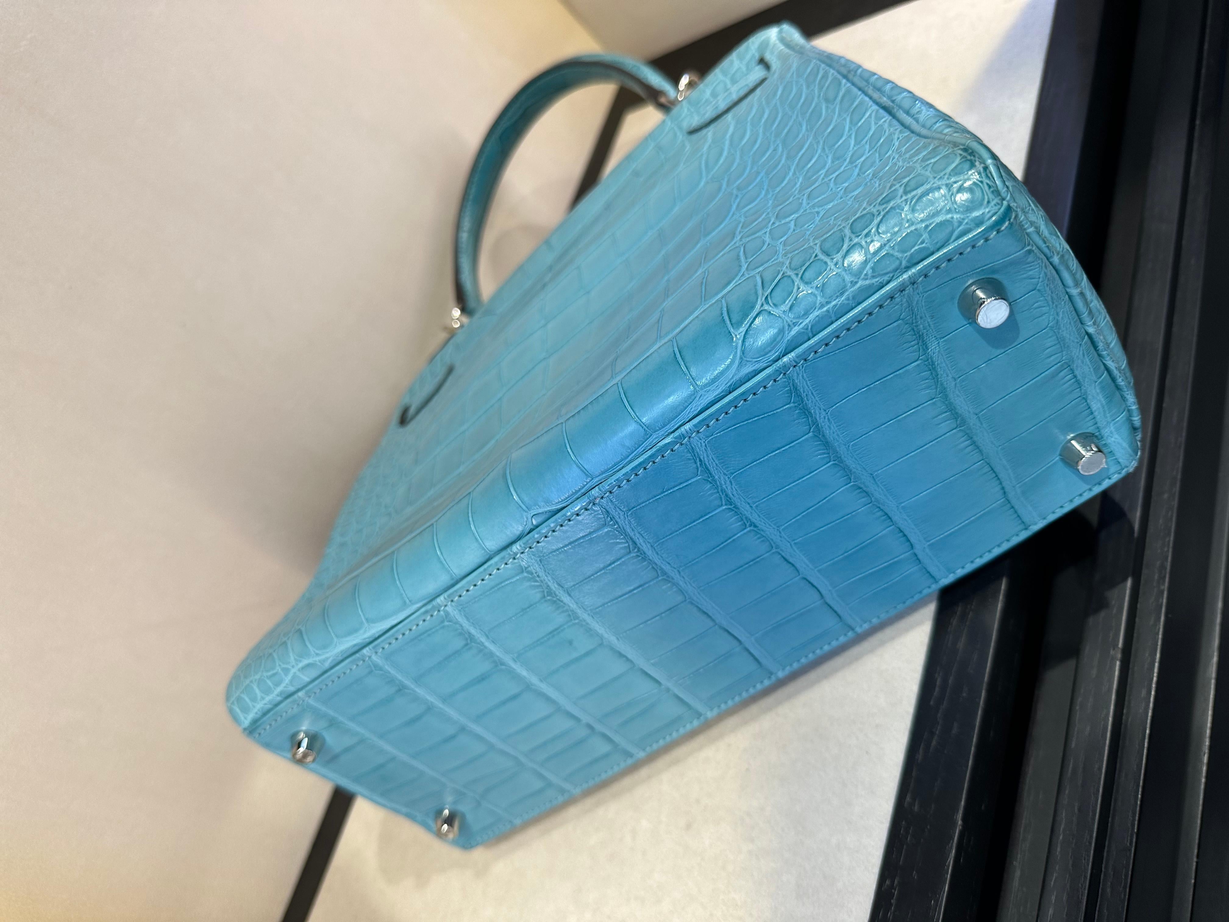 Hermes Kelly 28 Matte Crocodile Bleu palladium hardware bag For Sale 4
