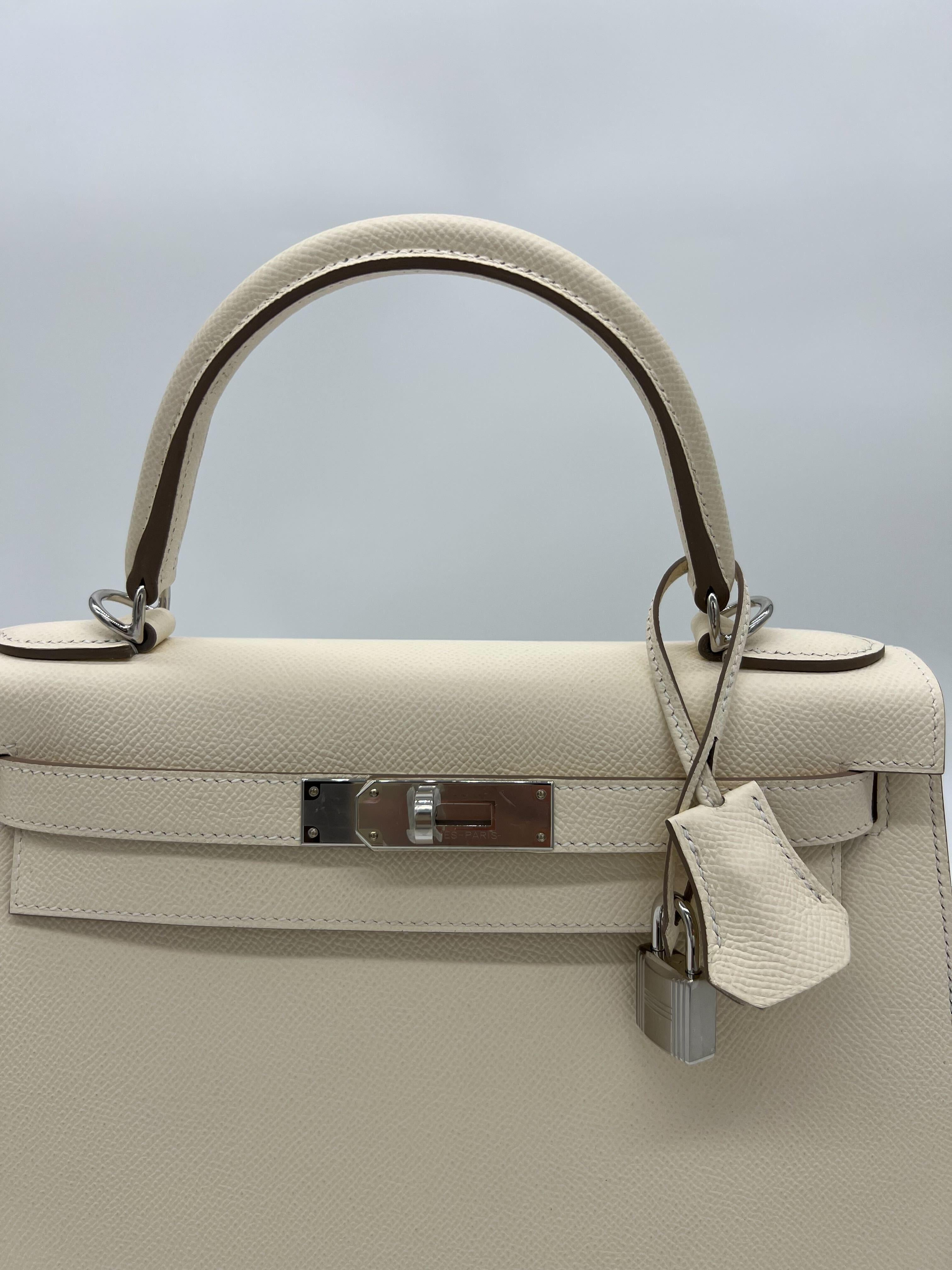 Hermes Kelly 28 Nata Epsom Palladium Hardware In New Condition For Sale In New York, NY