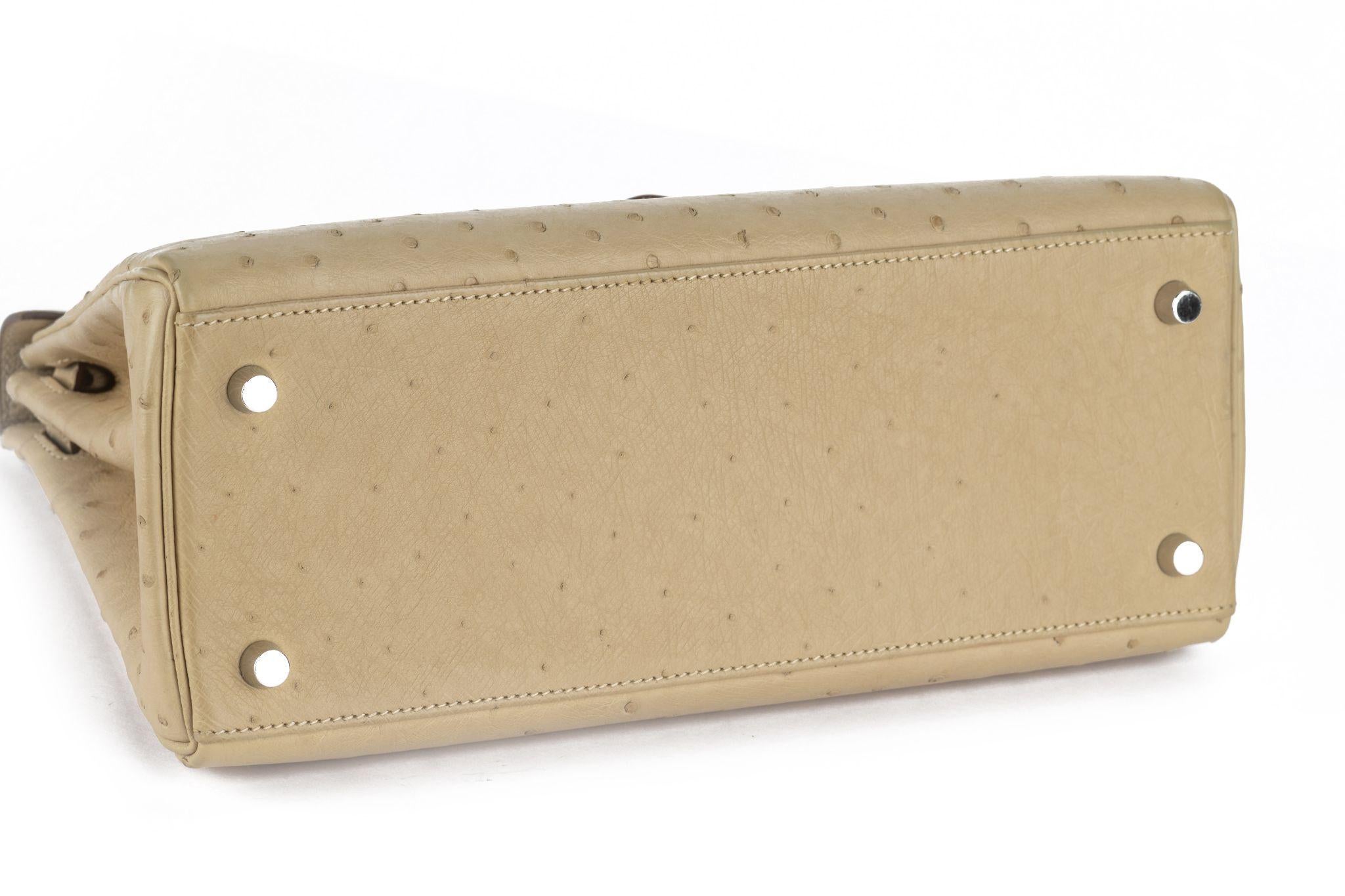Hermès Kelly 28 Ostrich Parchemin Palladium Hardware For Sale 2