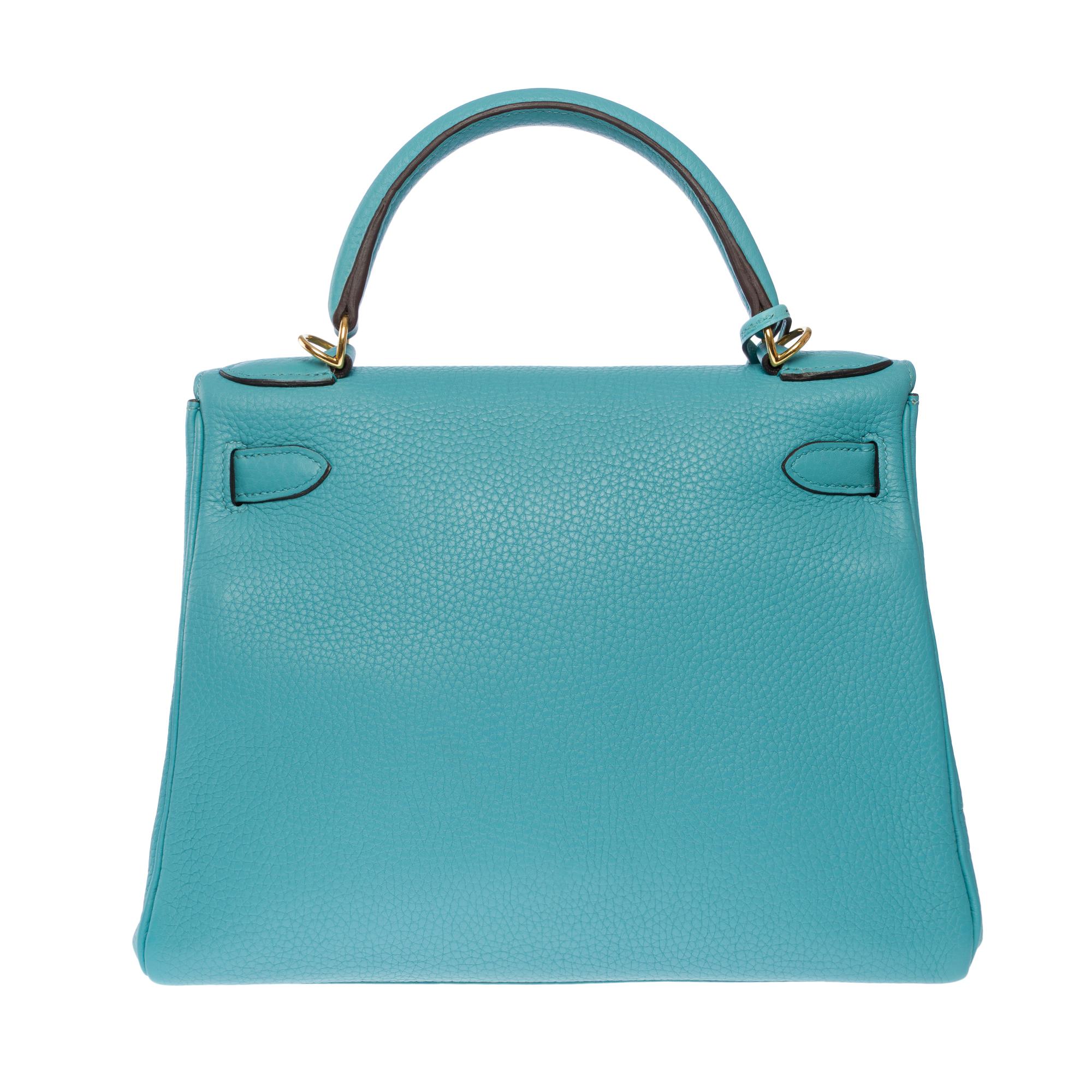 Hermès Kelly 28 retourne handbag strap in Atoll Blue Togo Calf leather, GHW In Excellent Condition For Sale In Paris, IDF