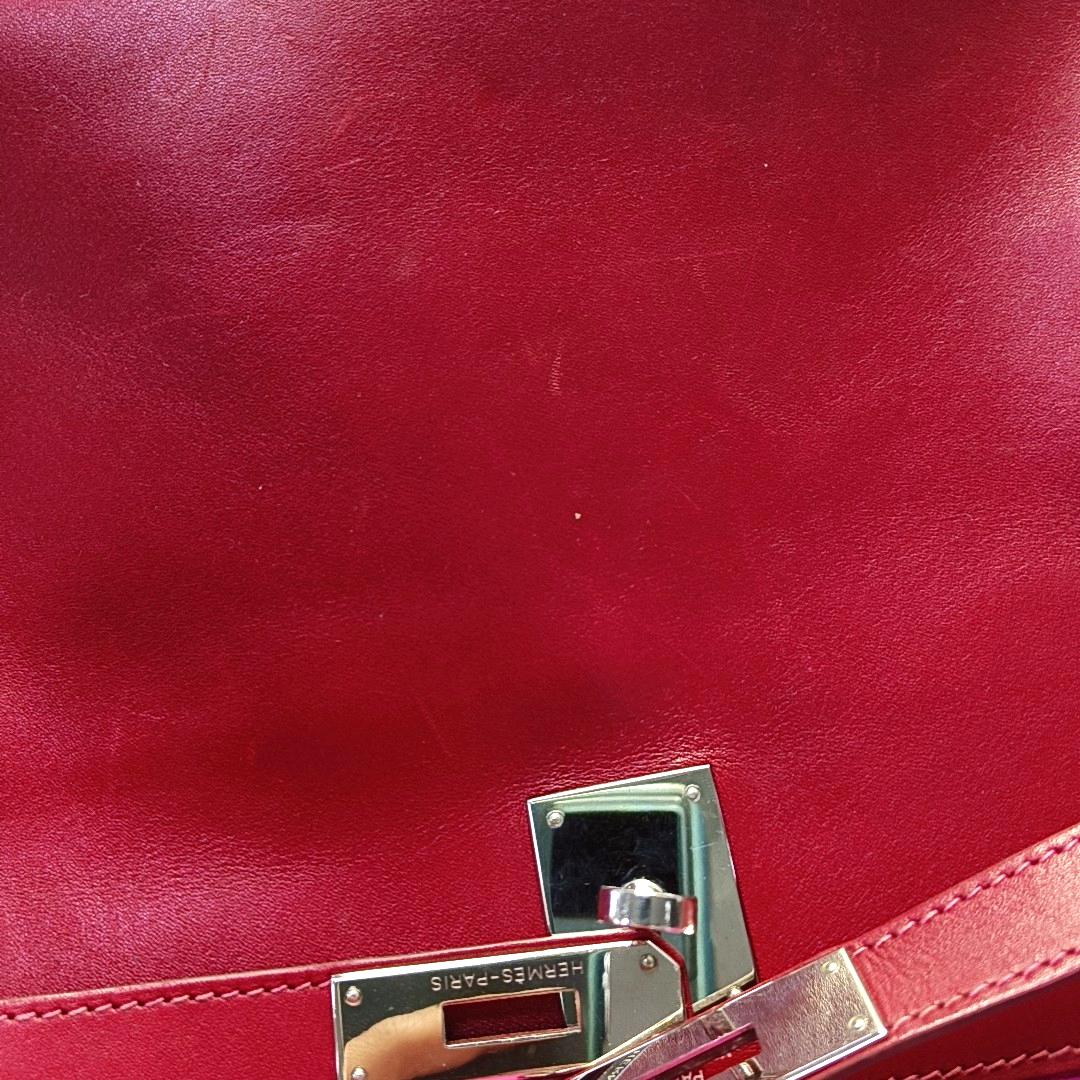 Hermes Kelly 28 Retourne Rouge Grenat/Vermillon Red Box Leather Gold Hardware 20 For Sale 7