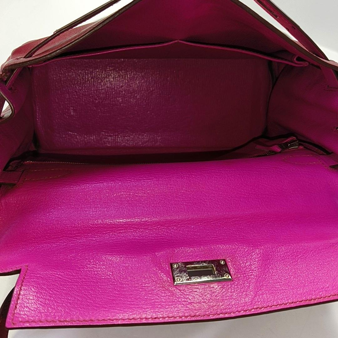 Hermes Kelly 28 Retourne Rouge Grenat/Vermillon Red Box Leather Gold Hardware 20 For Sale 2