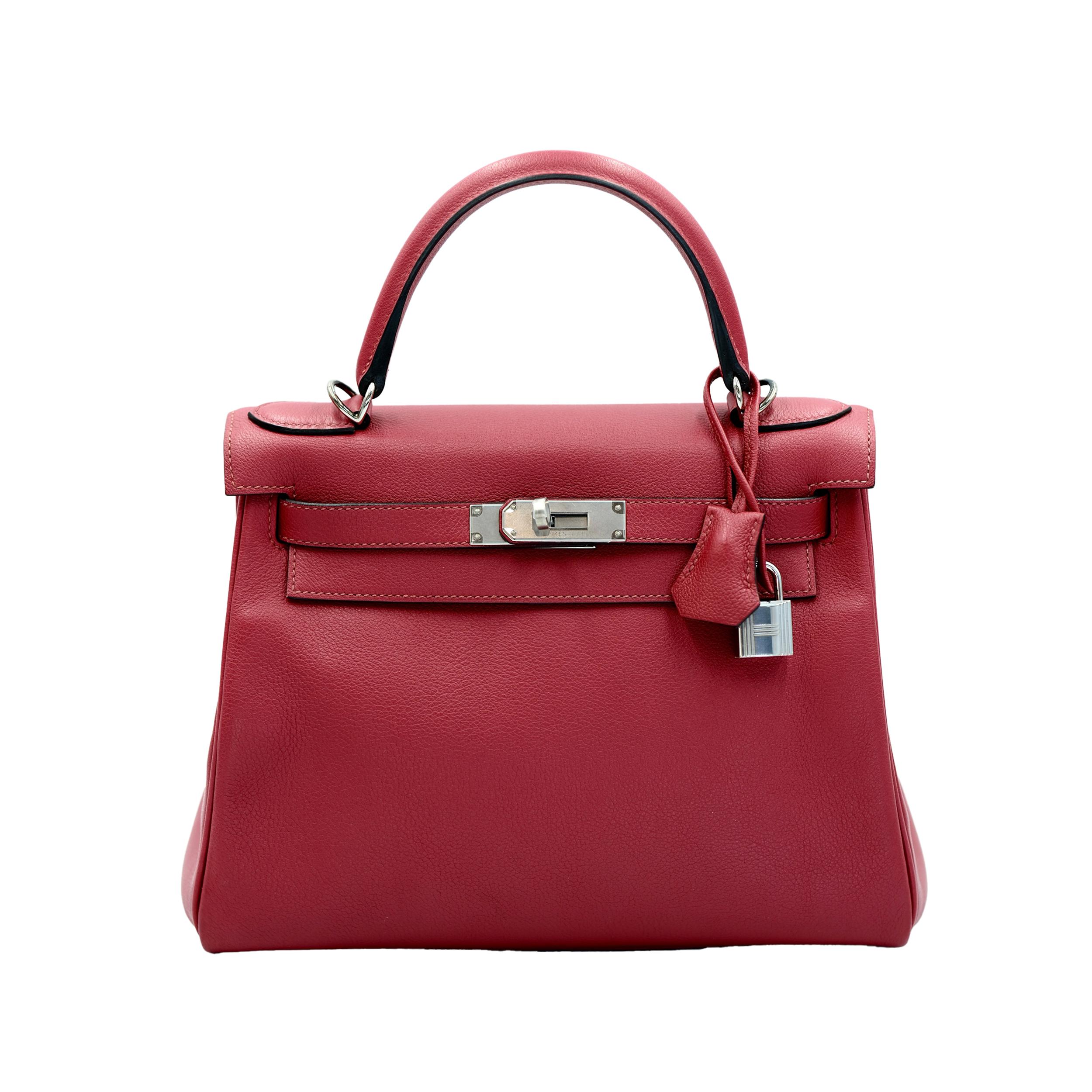 Marque : Hermès

Modèle : Kelly Retourne

Taille : 28 cm (28 × 22 × 10 cm / 11.25