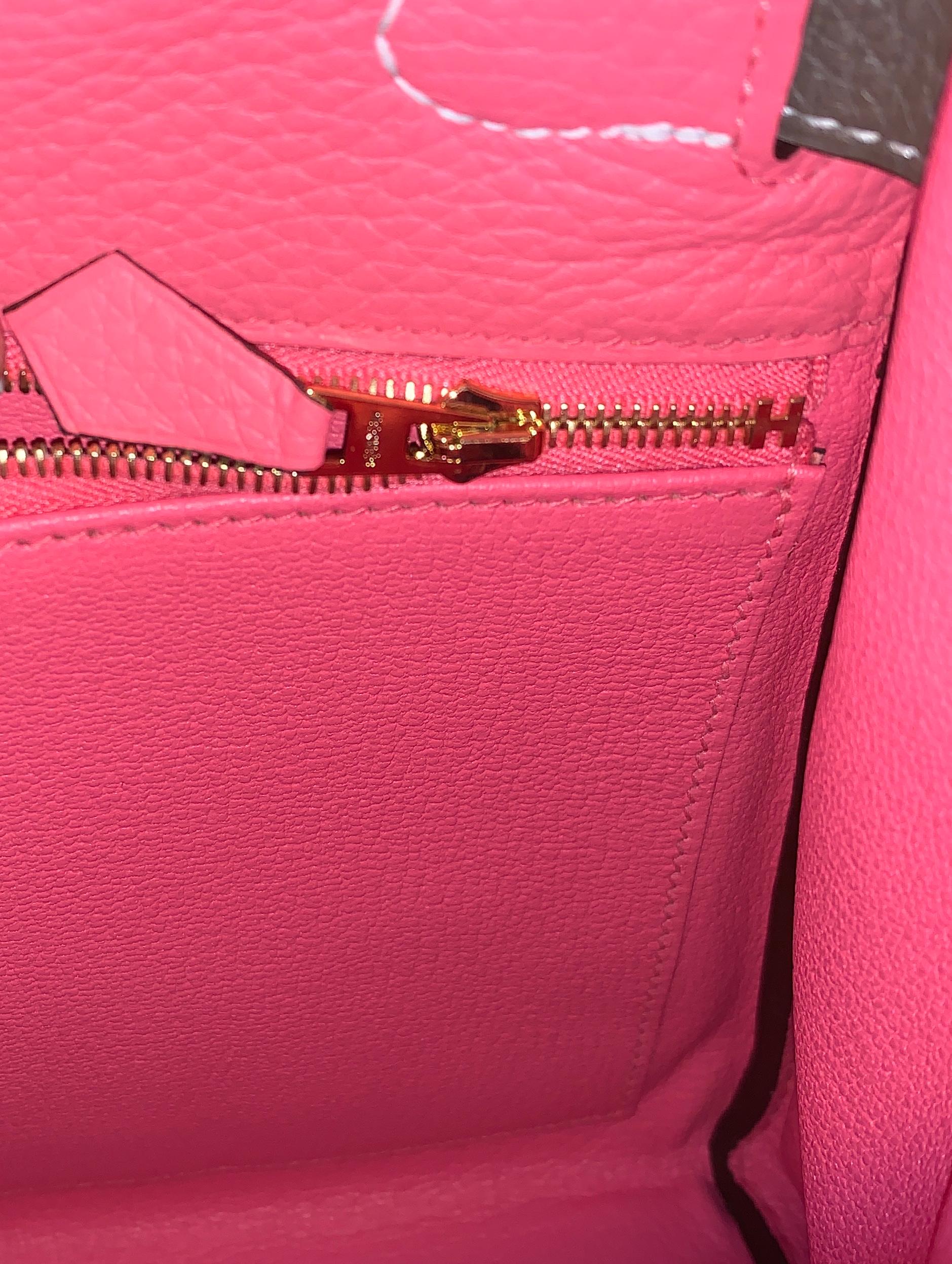 Hermes Kelly 28 Rose Azalea Pink  and Etoupe Brushed Gold Hardware In New Condition In West Chester, PA