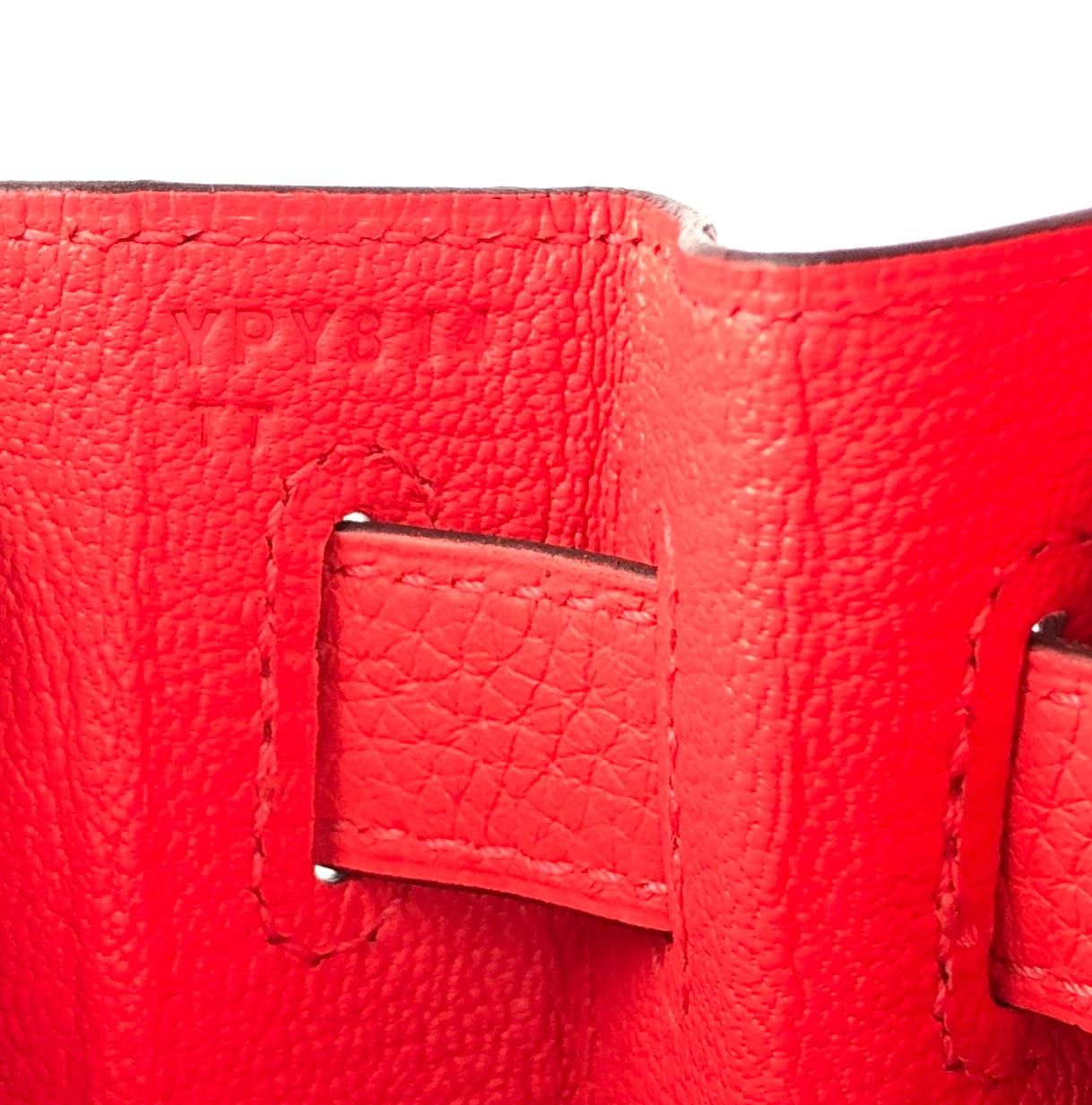 Hermès - Sac Kelly 28 rose Texas en cuir avec accessoires en palladium, état neuf en vente 3