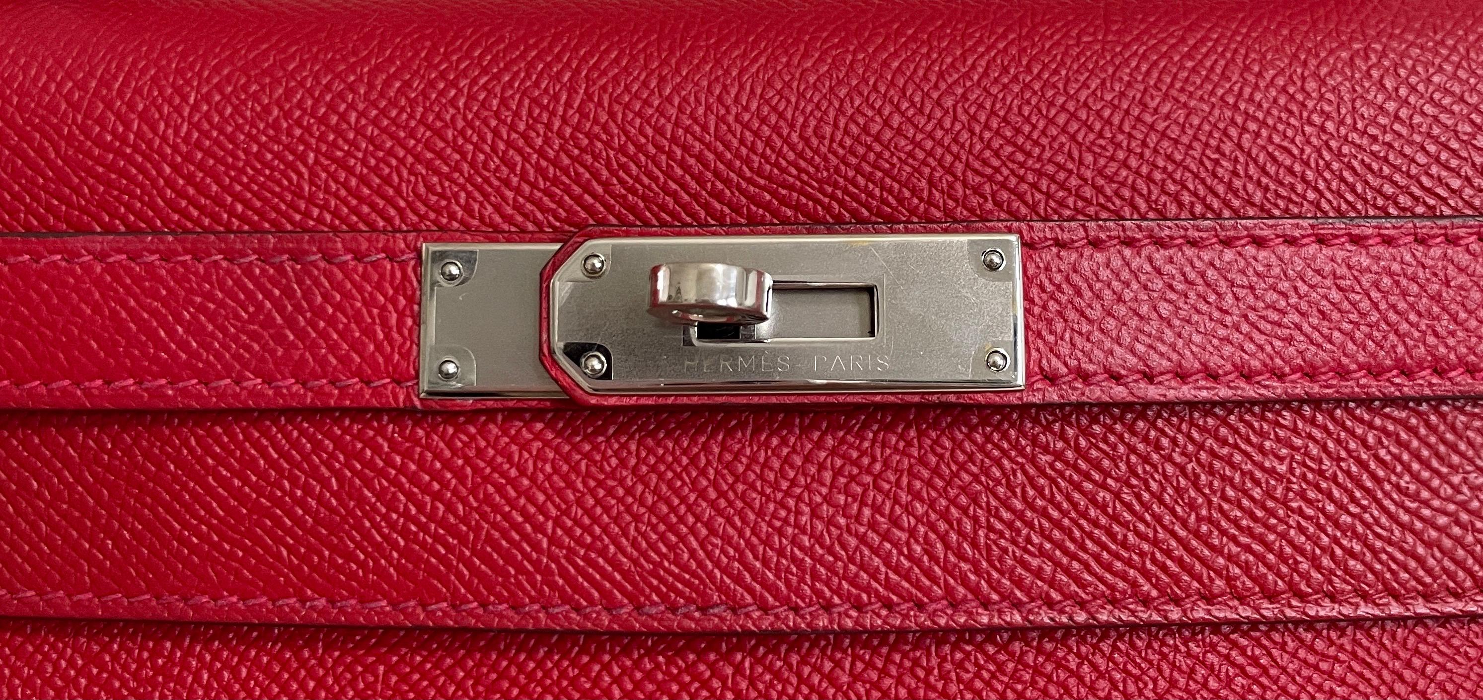 Hermes Kelly 28 Rouge Casaque Red Epsom Sellier Palladium Hardware  In Excellent Condition In Miami, FL