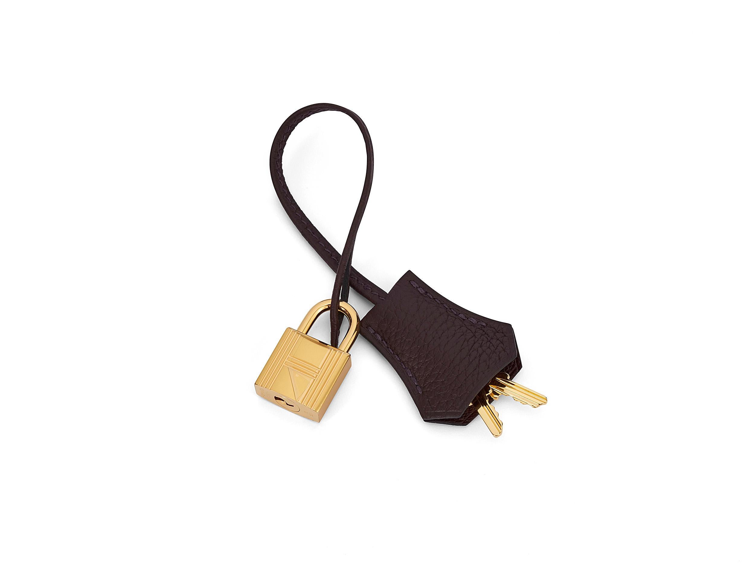 Hermès Kelly 28 Rouge Sellier Taurillon Clemence Herrajes de Oro en venta 4