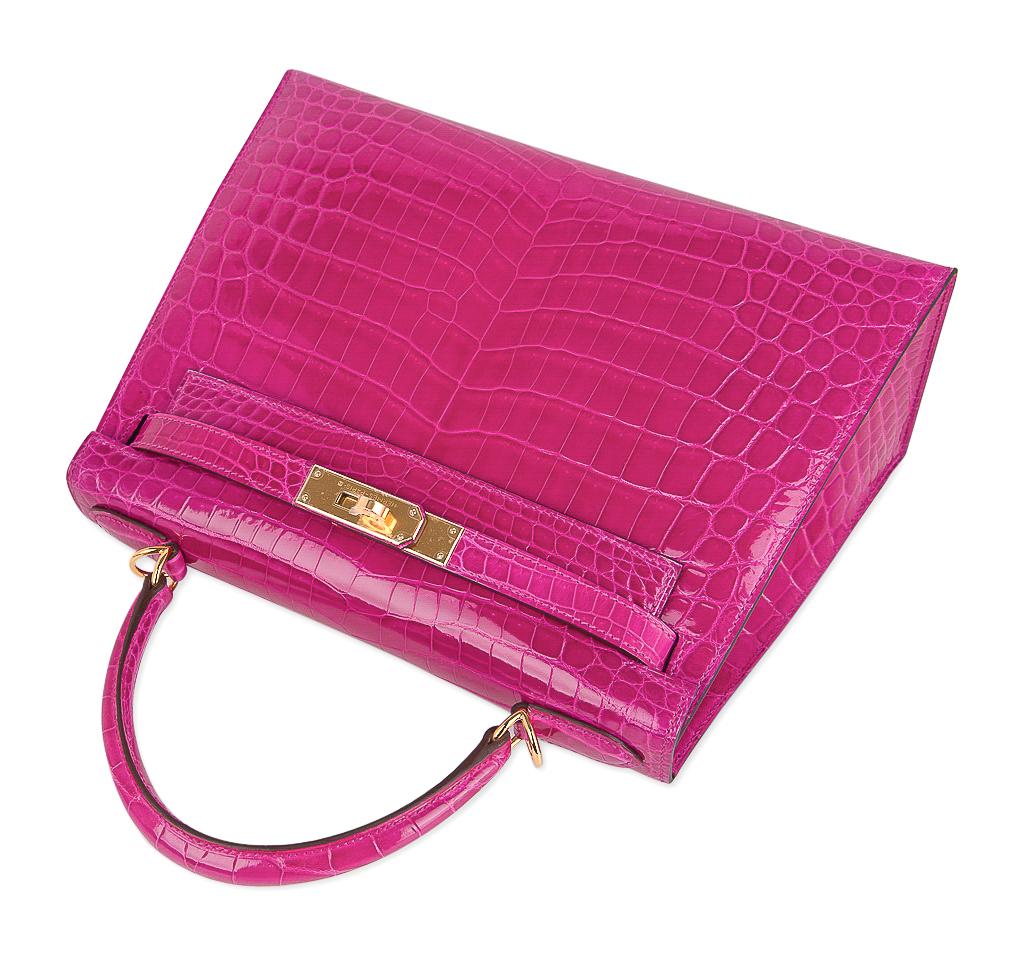 Hermes Kelly 28 Sellier Bag Rose Scheherazade Crocodile Gold Hardware In New Condition In Miami, FL