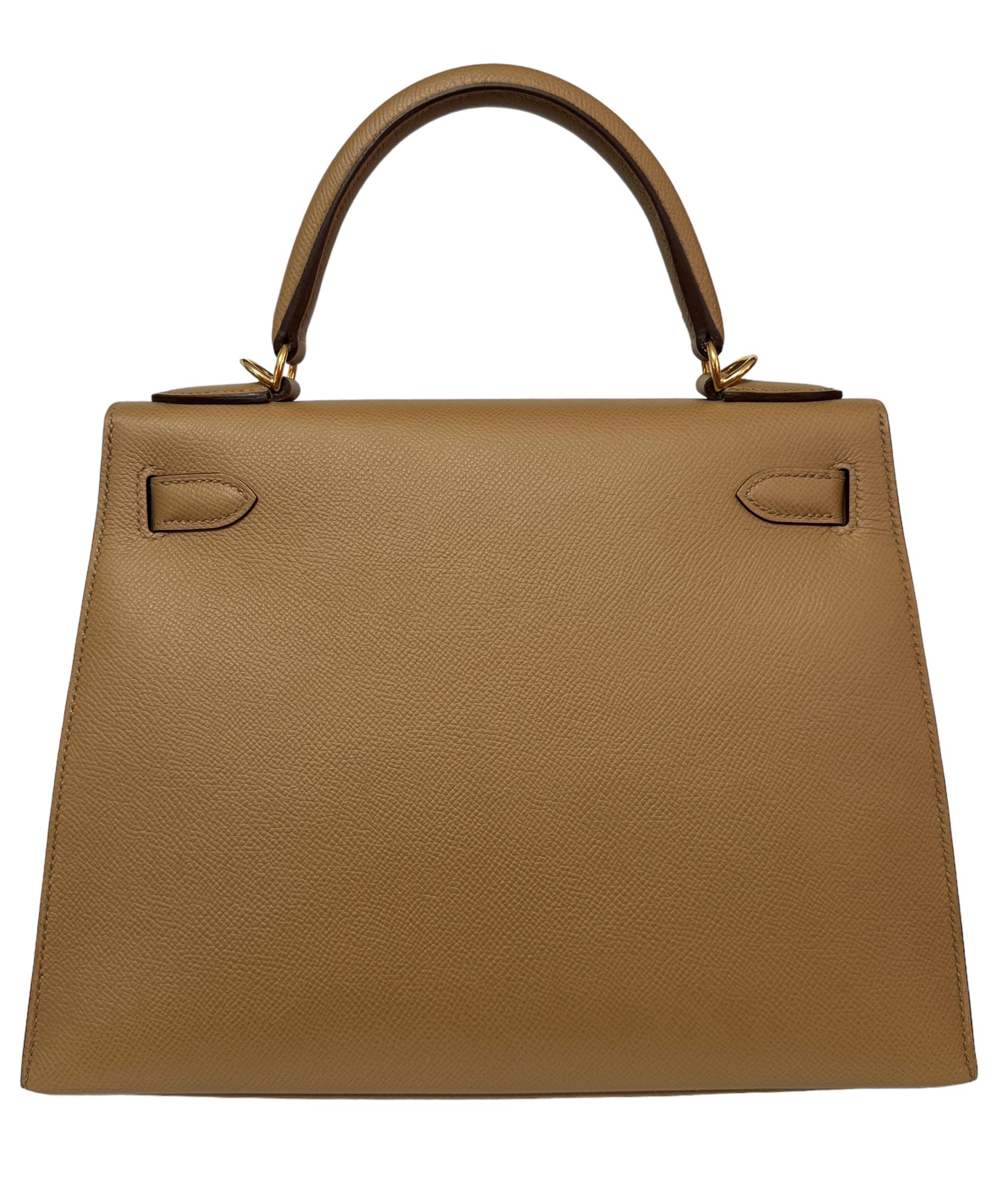 Women's or Men's Hermes Kelly 28 Sellier Biscuit Tan Epsom Leather Gold Hardware 2022 For Sale