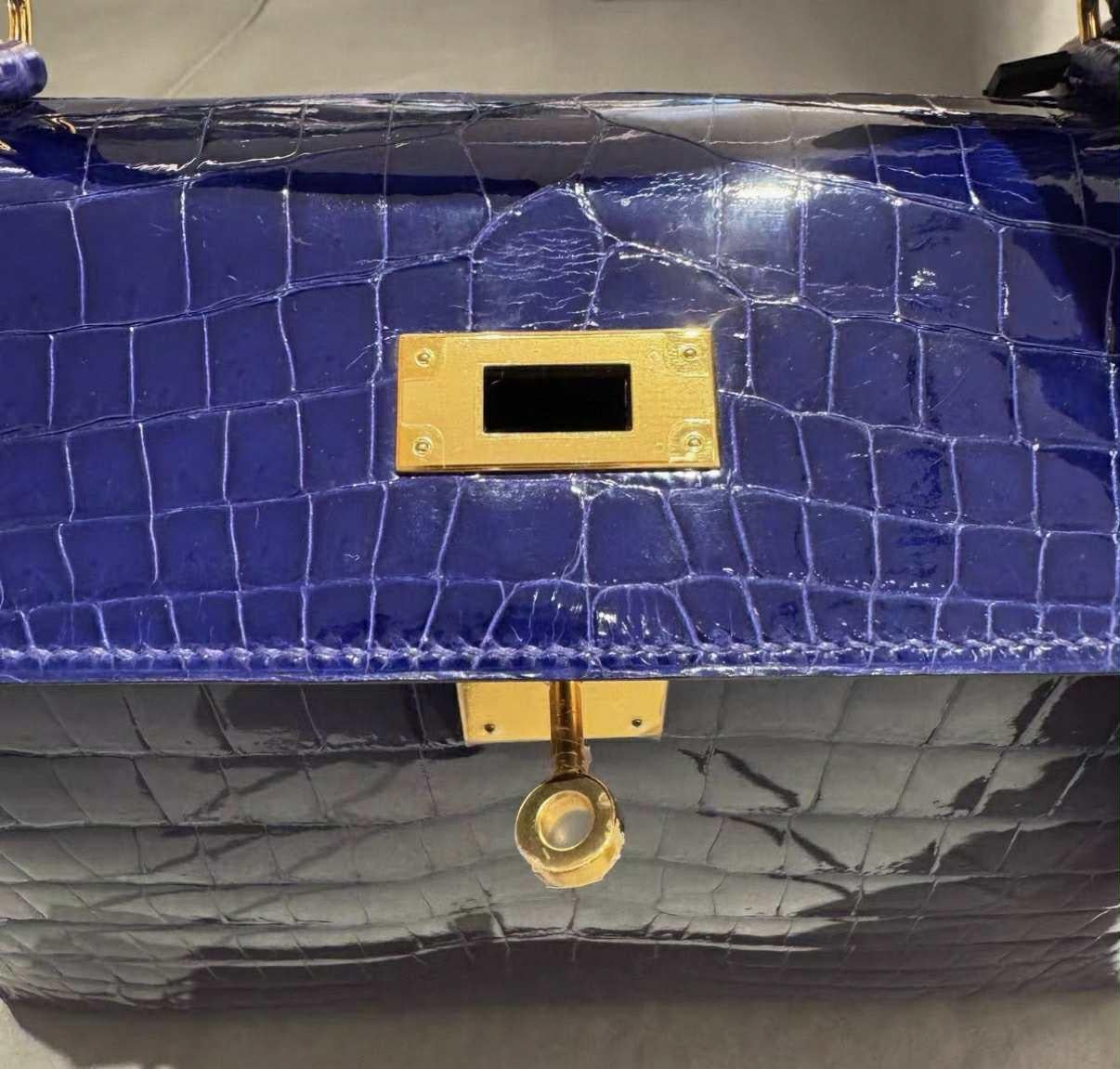 Hermes Kelly 28 Sellier Bleu Electrique Shiny Niloticus Crocodile Bag  with GHW For Sale 11
