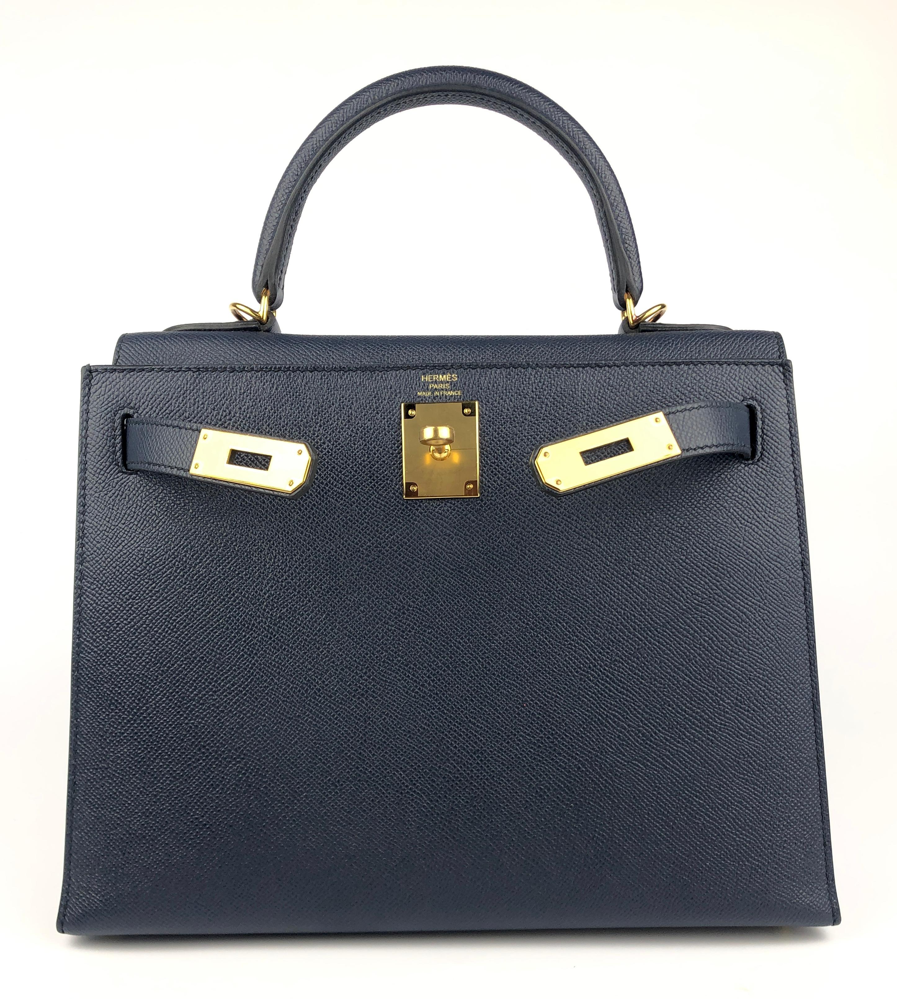 Hermes Kelly 28 Sellier Blue Sapphire Epsom Leather Gold Hardware In Excellent Condition In Miami, FL