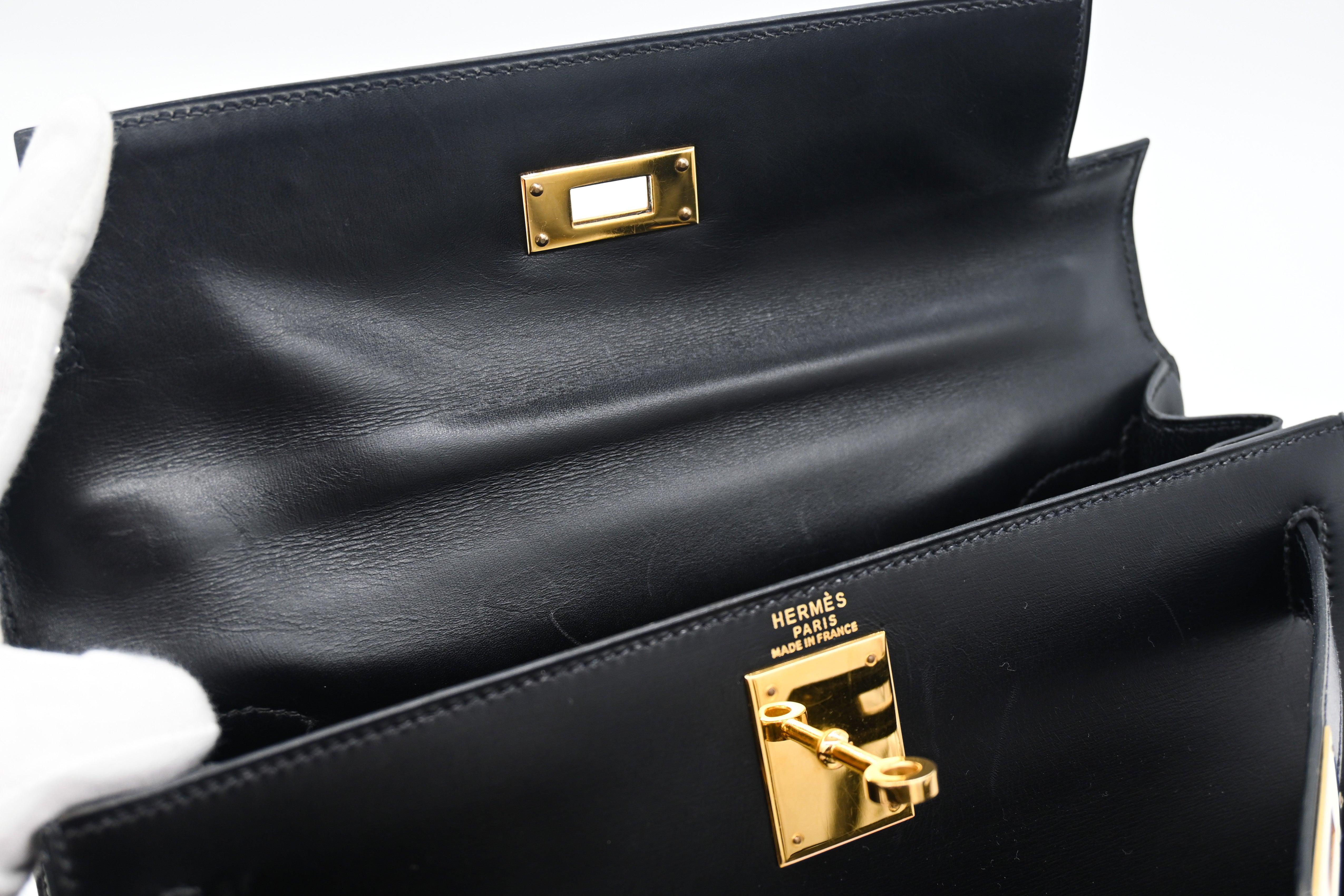 Hermes Kelly 28 Sellier Box Leather Black with Gold Hardware For Sale 13