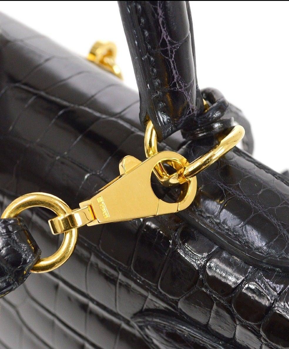 HERMES Kelly 28 Sellier Krokodil Exotic Gold Hardware Top Handle Umhängetasche im Zustand „Gut“ in Chicago, IL