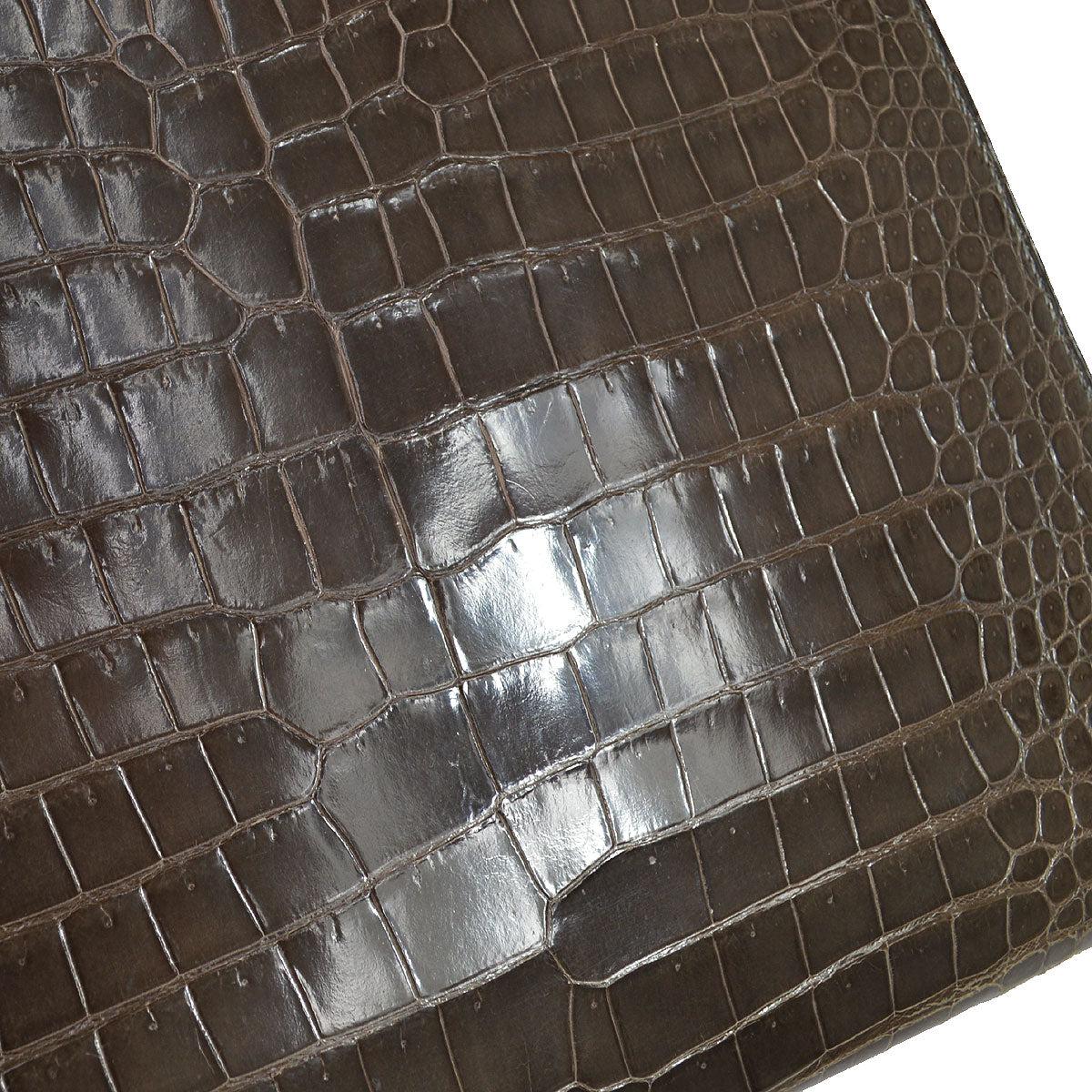 HERMÈS Sac Kelly 28 Sellier en cuir exotique brun chocolat foncé porosu crocodile Bon état à Chicago, IL