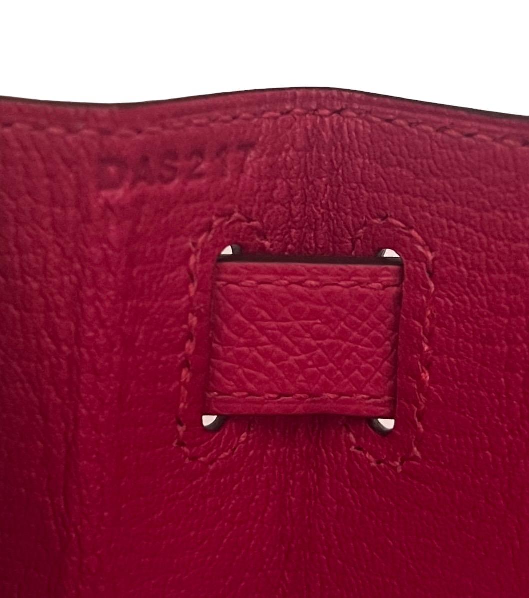Hermès Sac Kelly 28 Sellier en cuir Epsom rose extrême et finitions métalliques en palladium, NEUF en vente 3