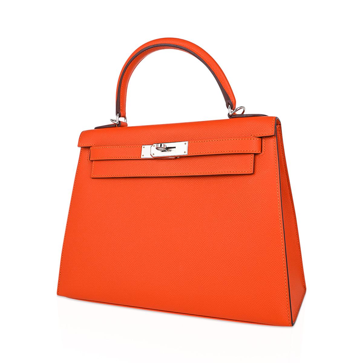 Hermes Kelly 28 Sellier Bag Feu Palladium Hardware Epsom Leather  In New Condition In Miami, FL