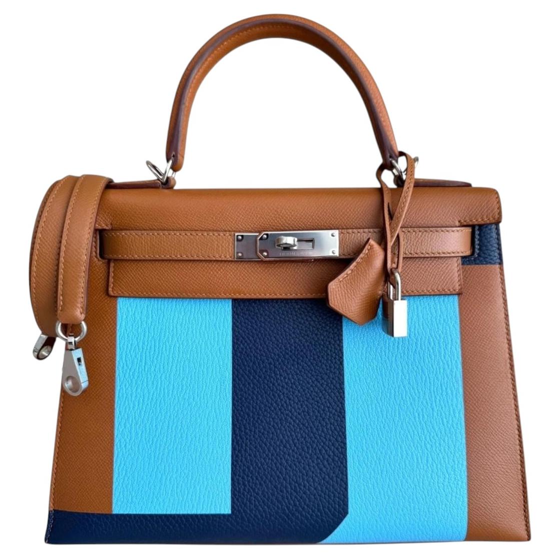 Hermes Kelly 28 Sellier Gold, Blau Celeste, Indigo Epsom Umhängetasche