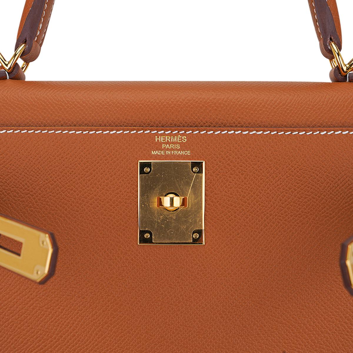 Hermes Kelly 28 Sellier Bag Gold Hardware Epsom Leather In New Condition For Sale In Miami, FL