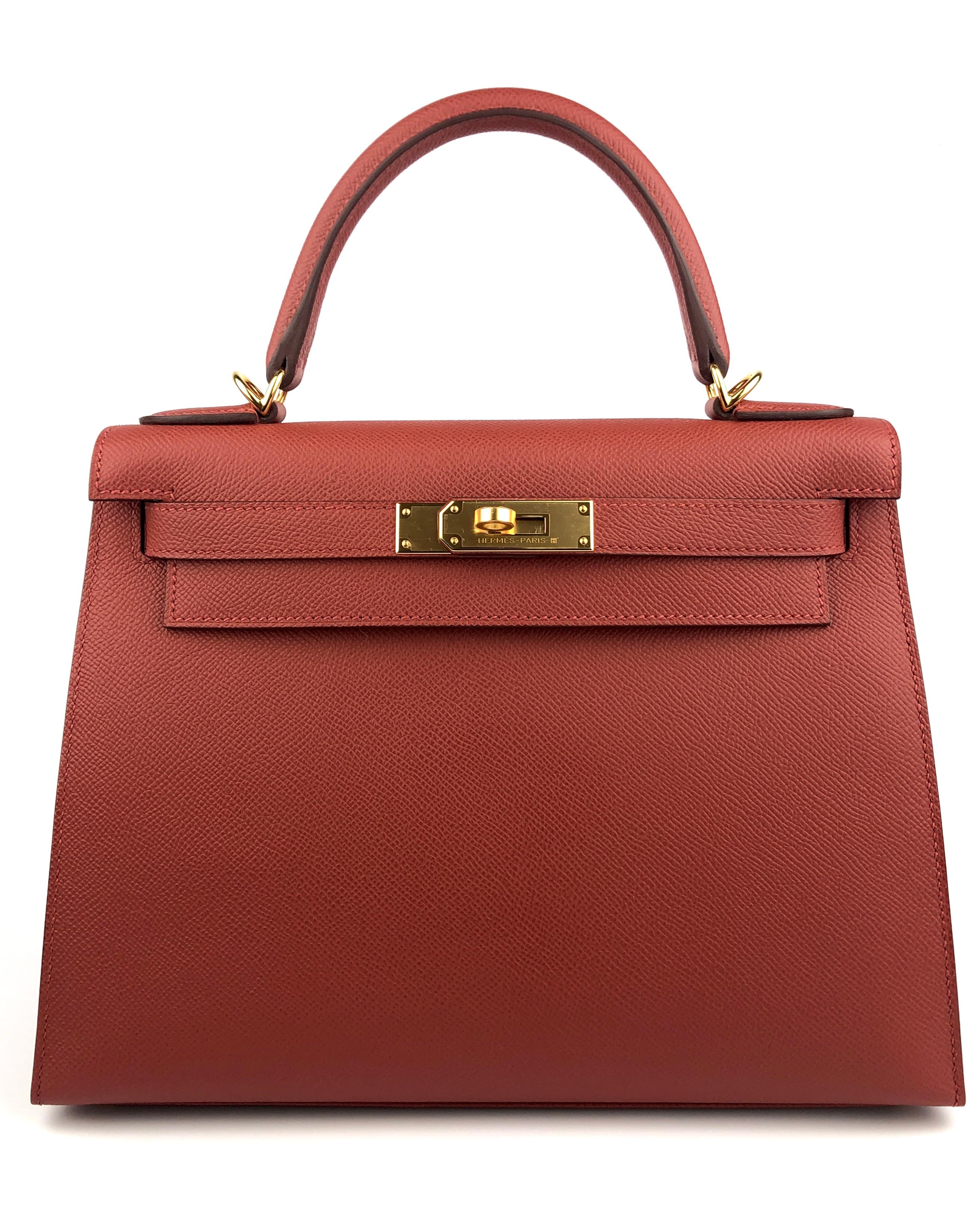 Absolutely Stunning Rare New 2023 Hermes Kelly 28 Sellier Rouge Venetien Epsom Leather complimented by Gold Hardware. New  2023 B Stamp. 

Shop with Confidence from Lux Addicts. Authenticity Guaranteed! 




