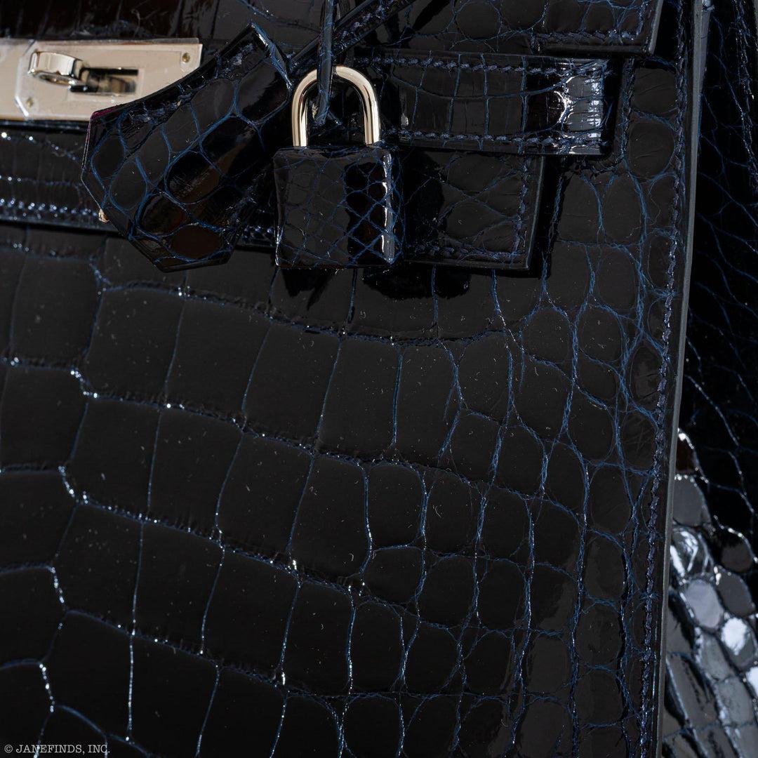 Hermès Kelly 28 Sellier Verso Blue Marine Nilo Crocodile & Rose Scheherazade Bag For Sale 5