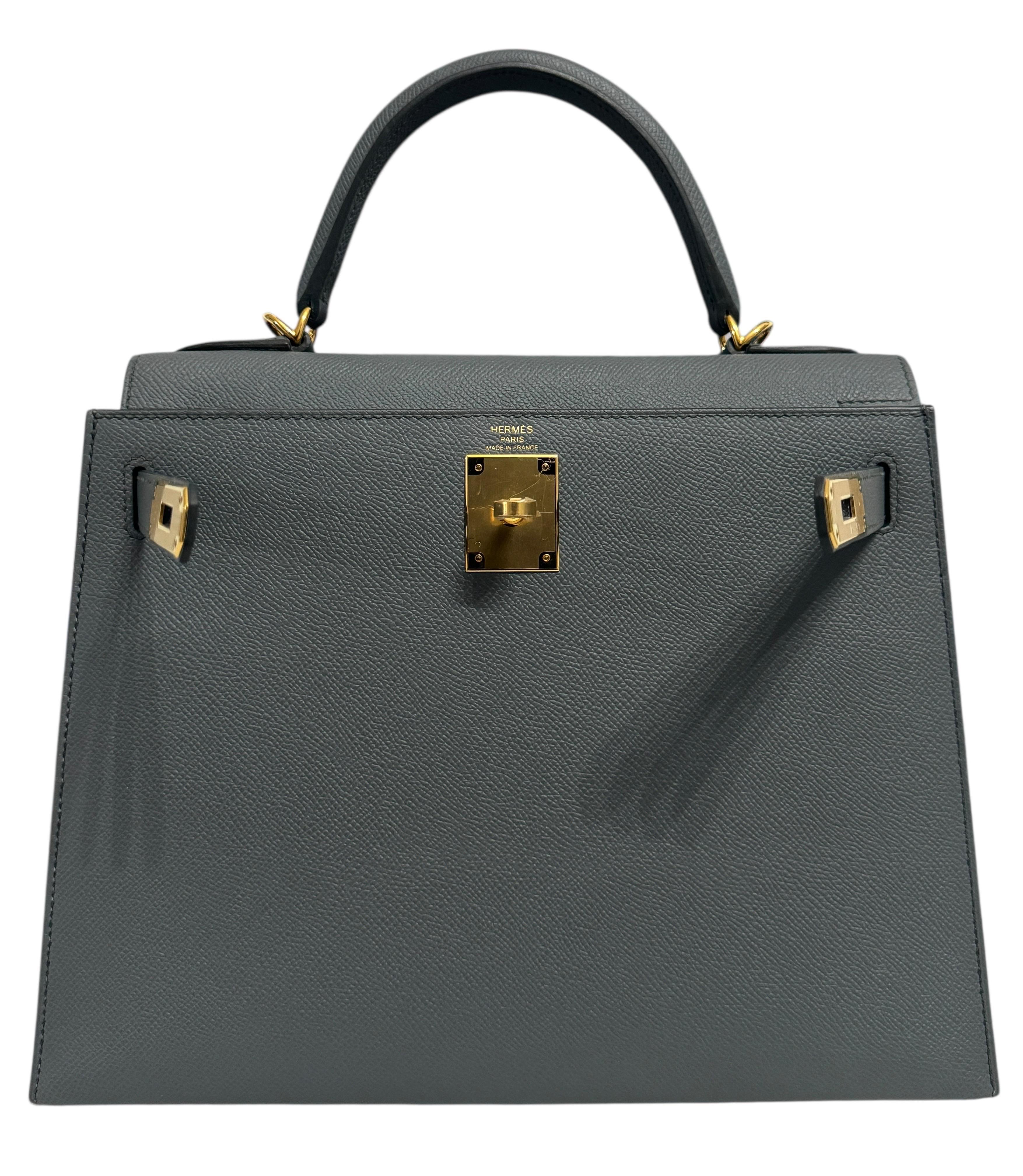 Hermes Kelly 28 Sellier Vert Amande Grau Grün Epsom Leder Gold Hardware RARE im Angebot 3