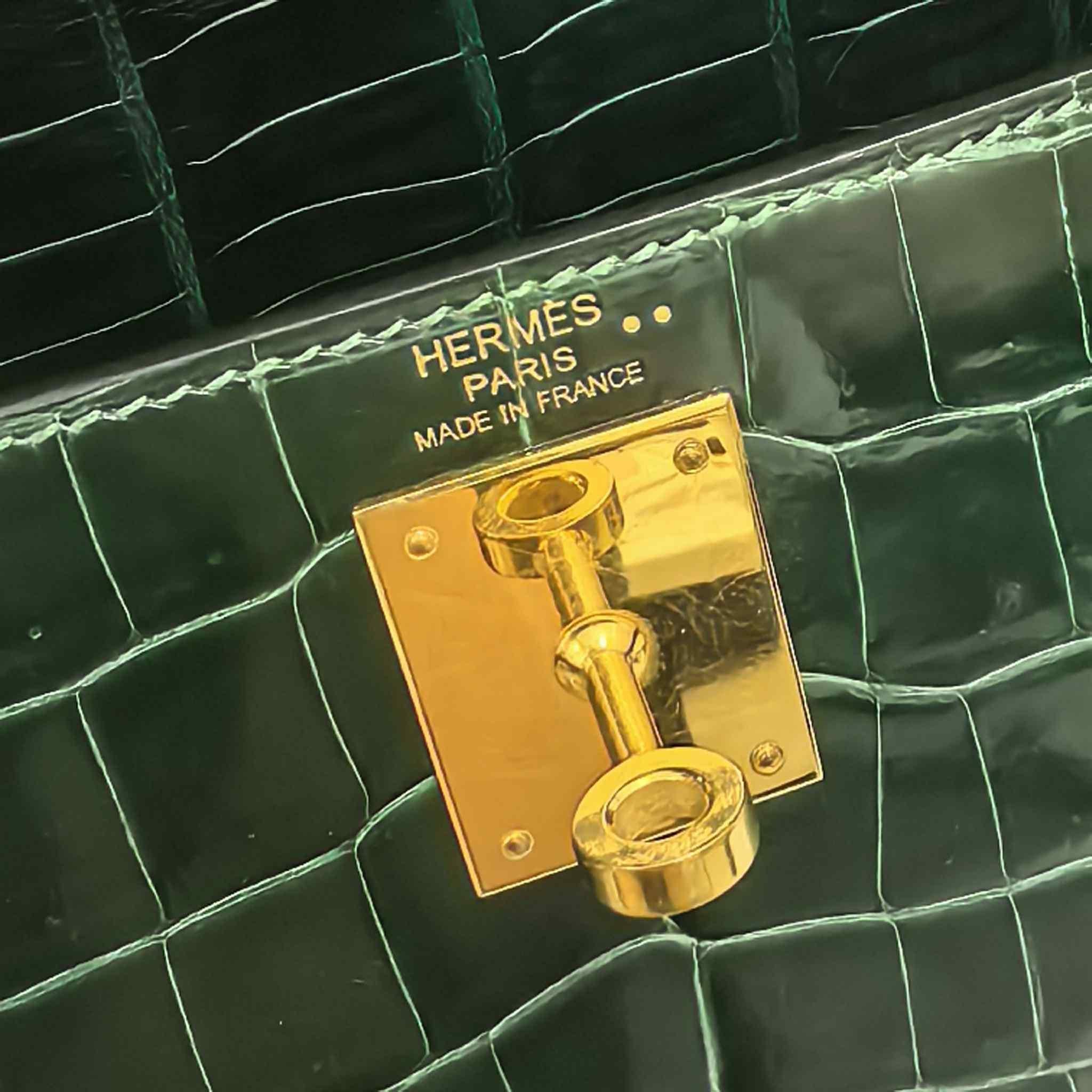 Hermes Kelly 28 Sellier Vert Fonce Glänzend Niloticus Krokodil im Angebot 1