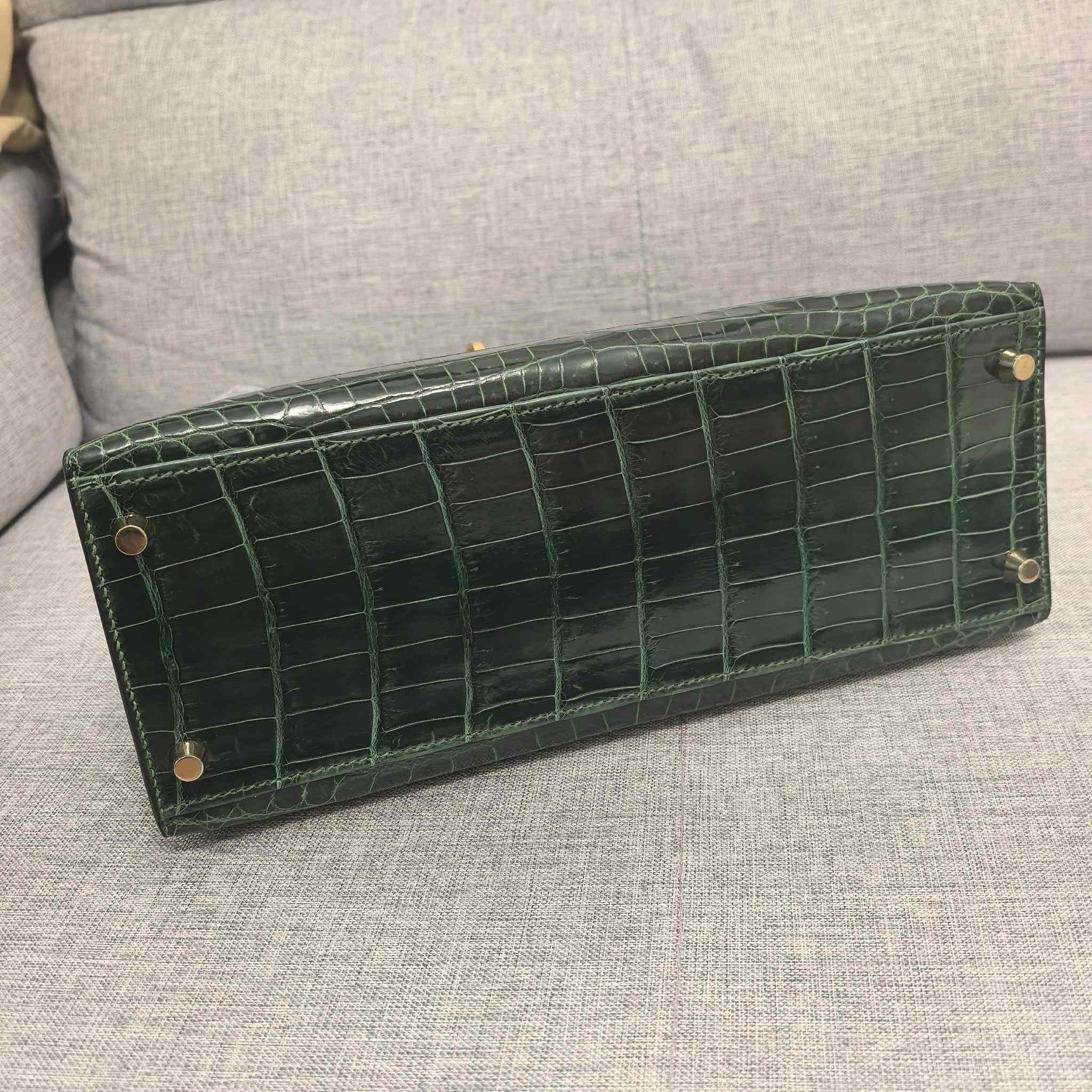 Hermes Kelly 28 Sellier Vert Fonce Glänzend Niloticus Krokodil im Angebot 5