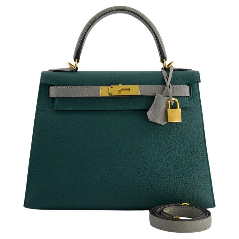 Hermes Kelly 28 special order Malachite and Gris Mouette bag For Sale