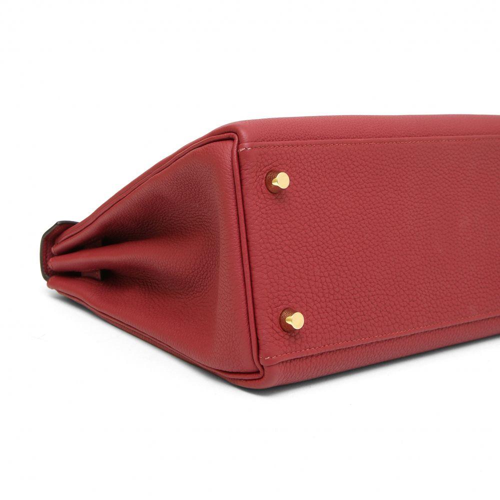 Hermès Kelly 28 Togo Rouge Grenat shoulder handle bag In Good Condition In Capri, IT