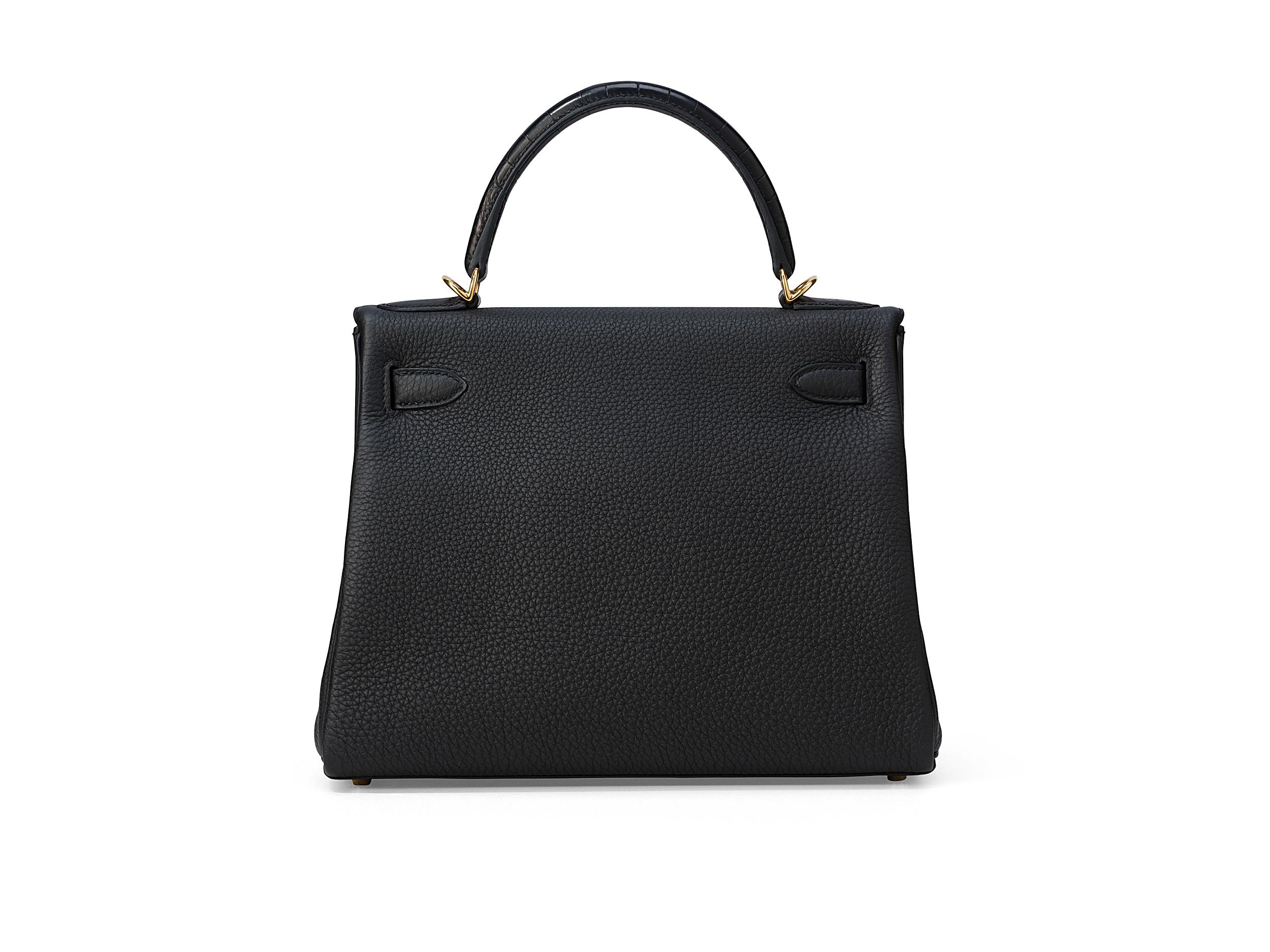 Hermès Kelly 28 Touch Noir/Schwarz Alligator Gold Hardware im Zustand „Neu“ im Angebot in Berlin, DE